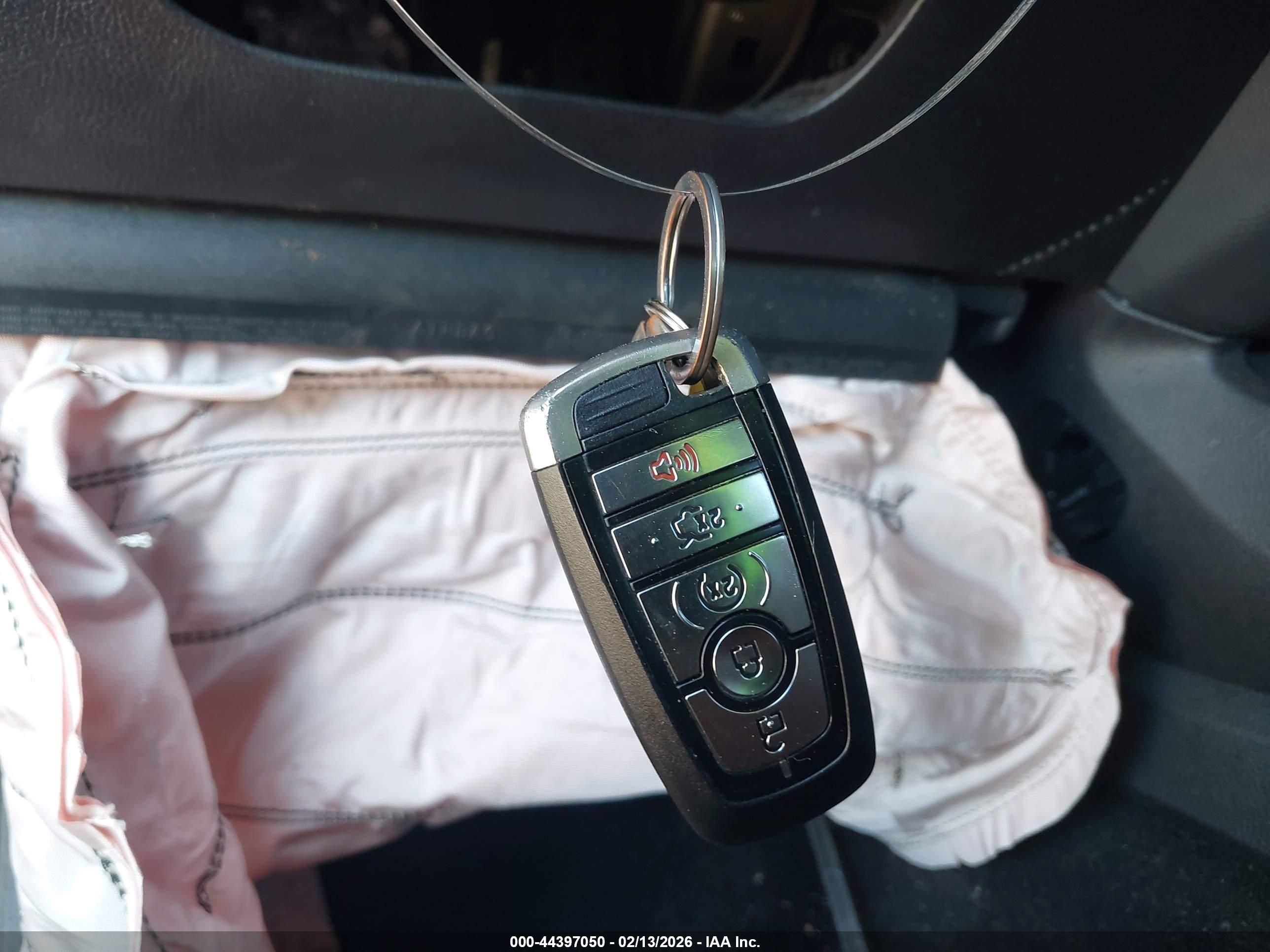 FORD FUSION image 11