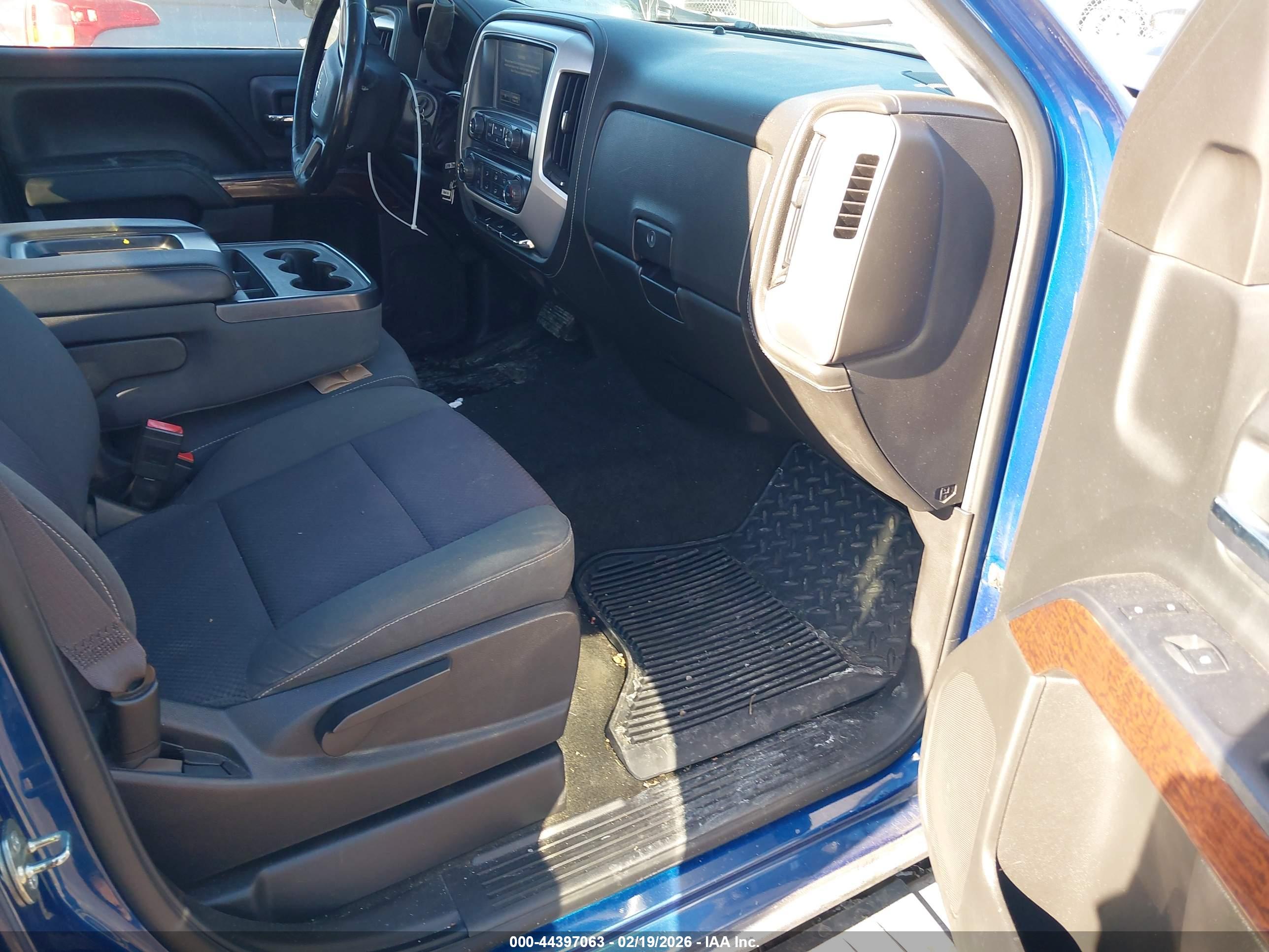 GMC SIERRA image 5