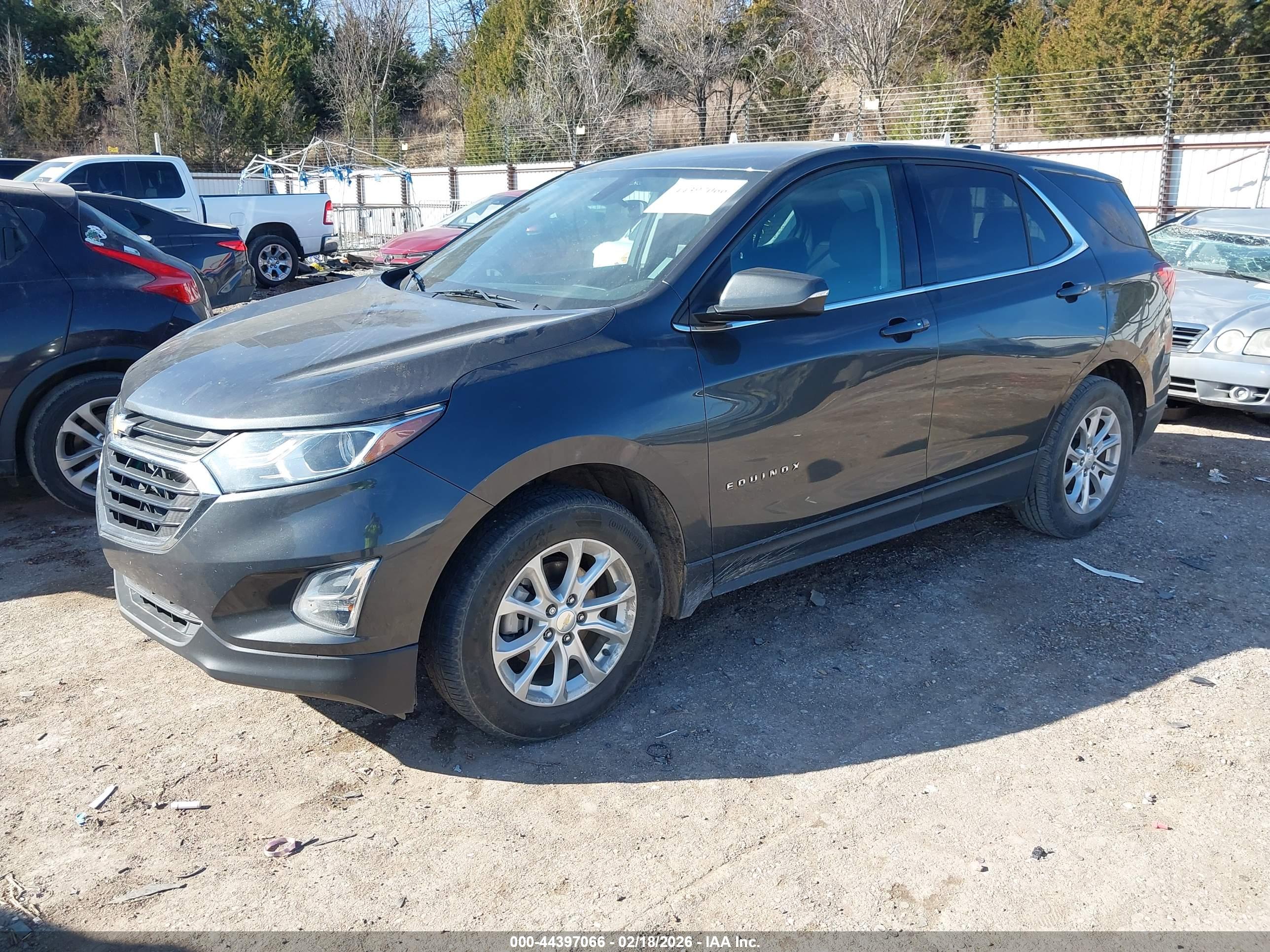 CHEVROLET EQUINOX image 2
