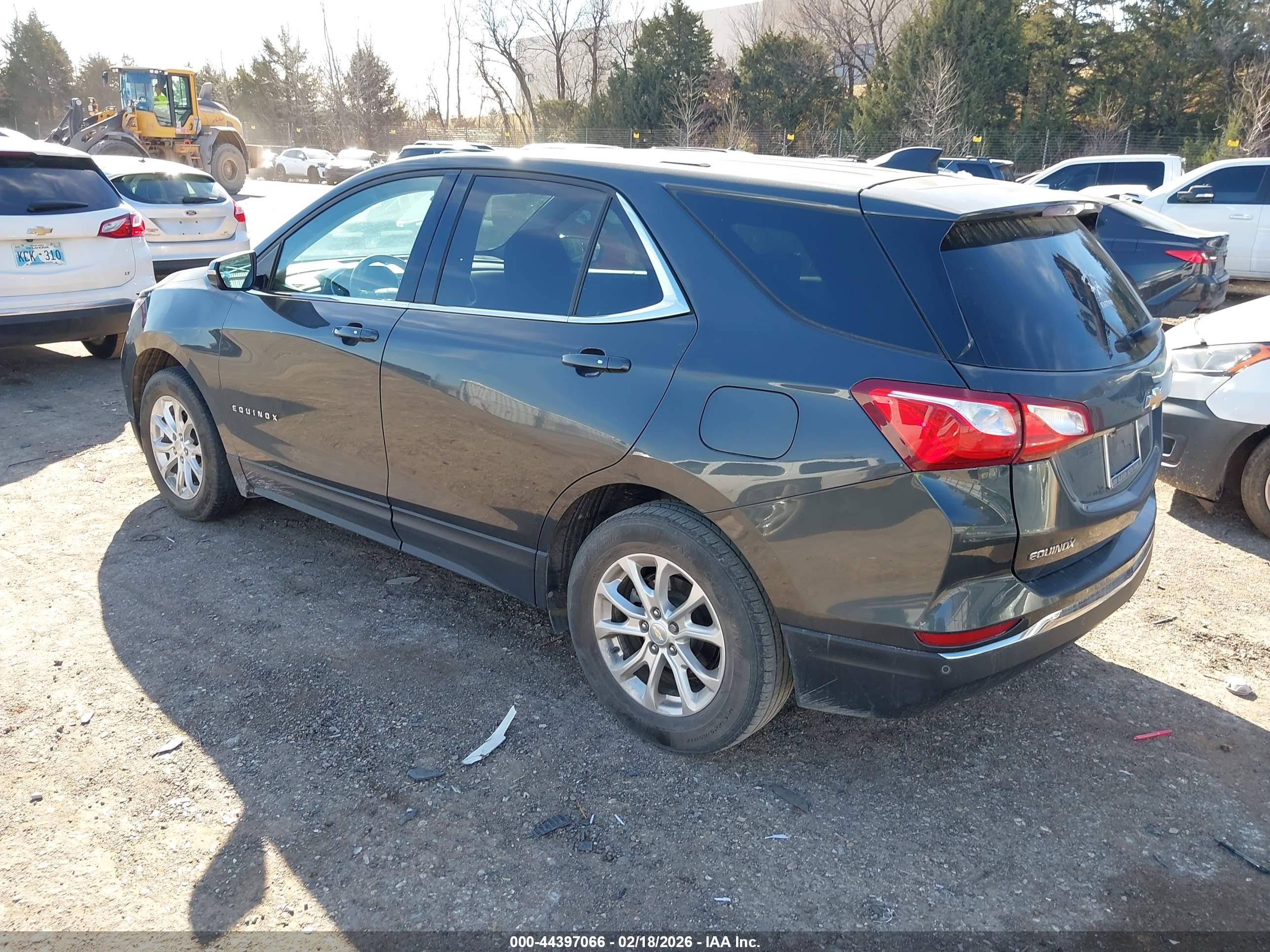 CHEVROLET EQUINOX image 3