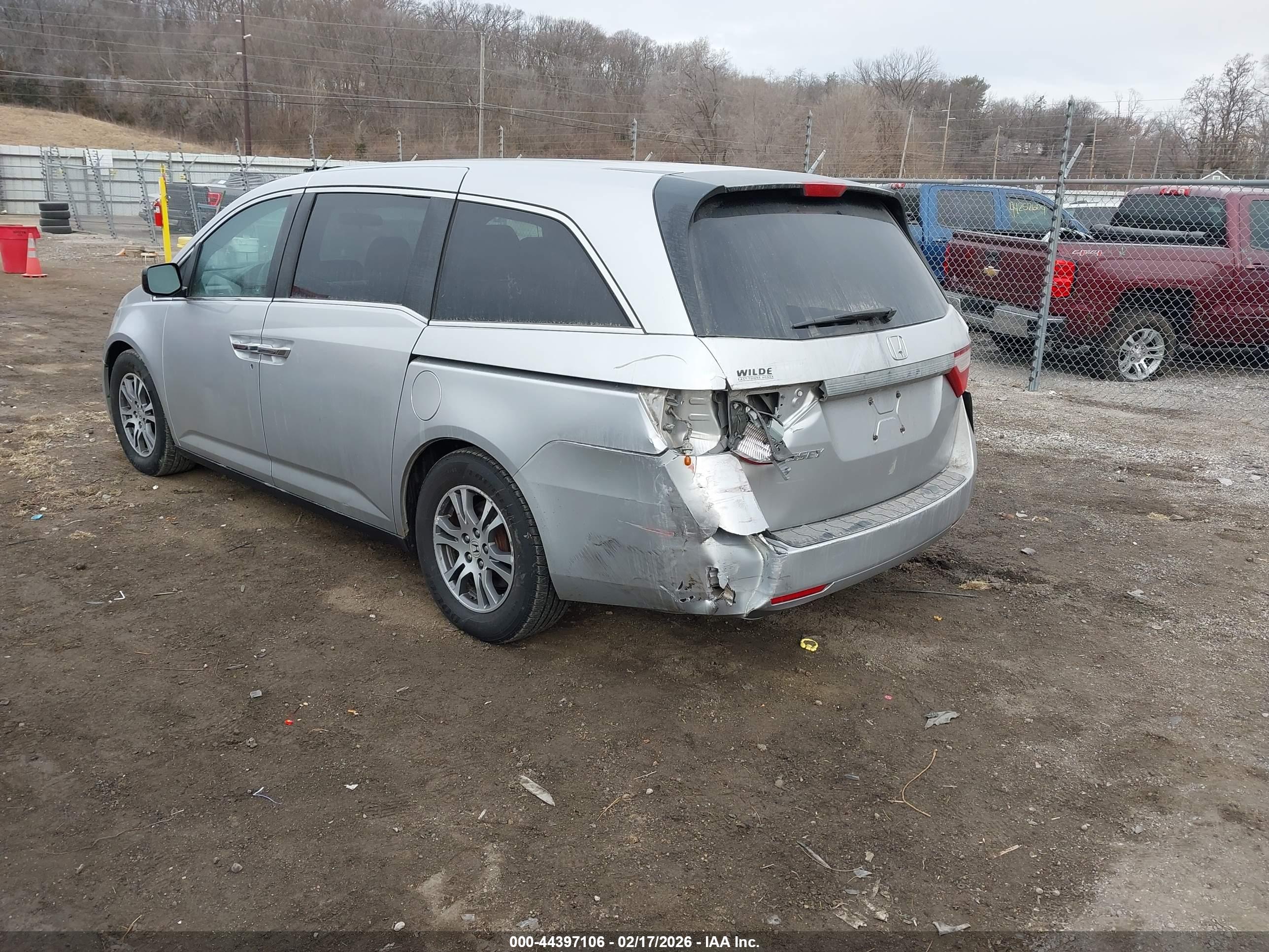 HONDA ODYSSEY image 3