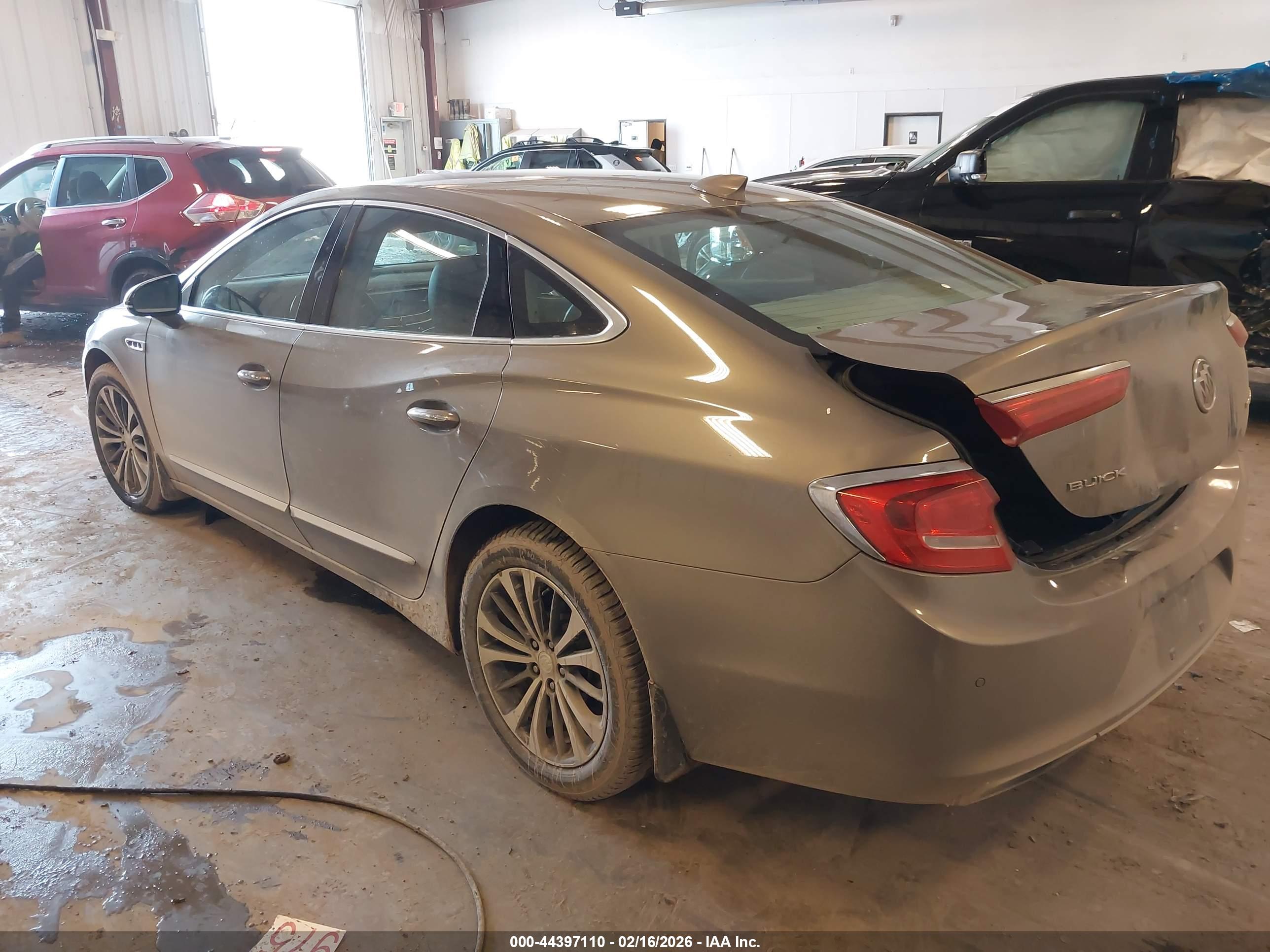 BUICK LACROSSE image 3