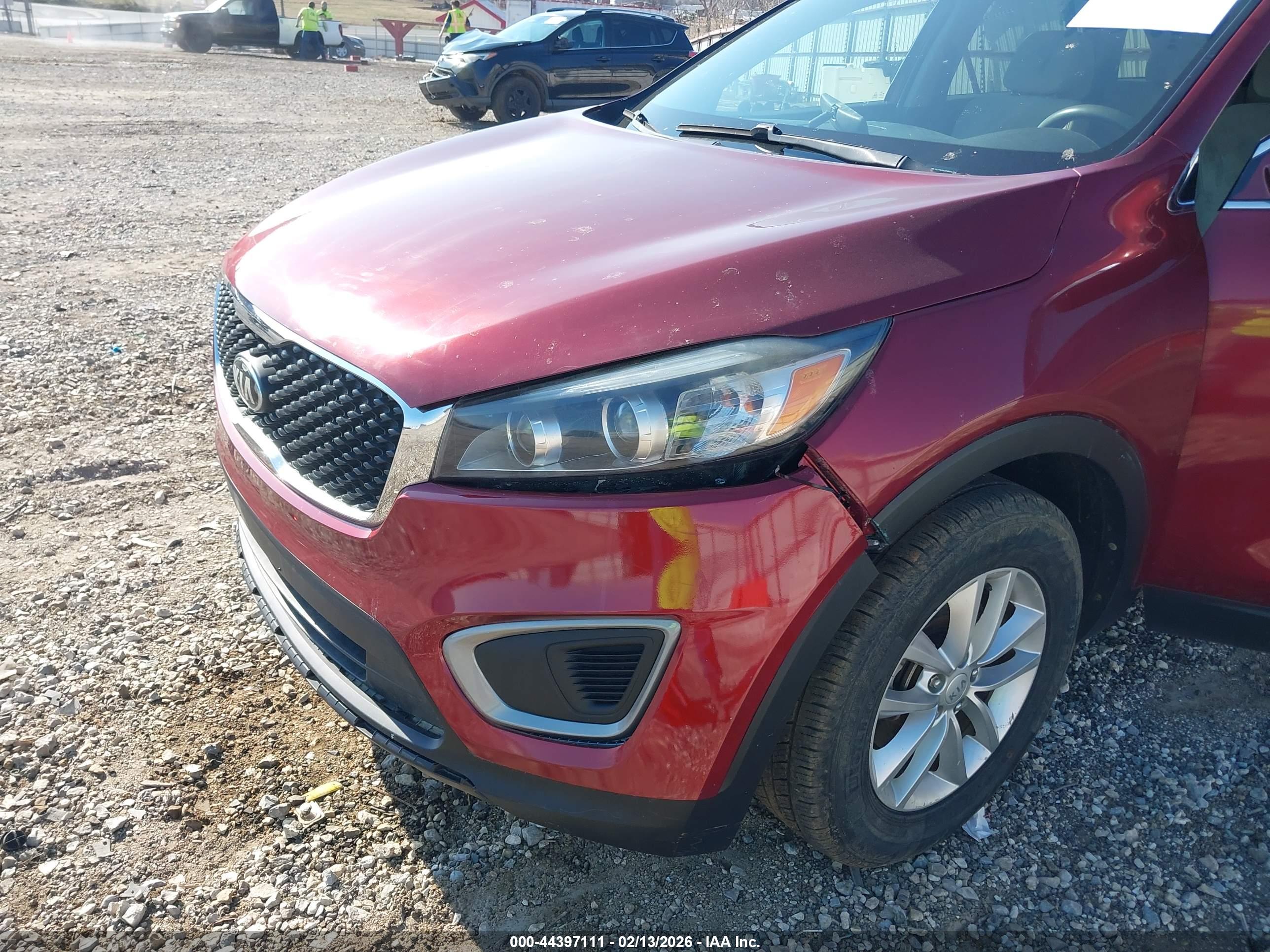 KIA SORENTO image 6