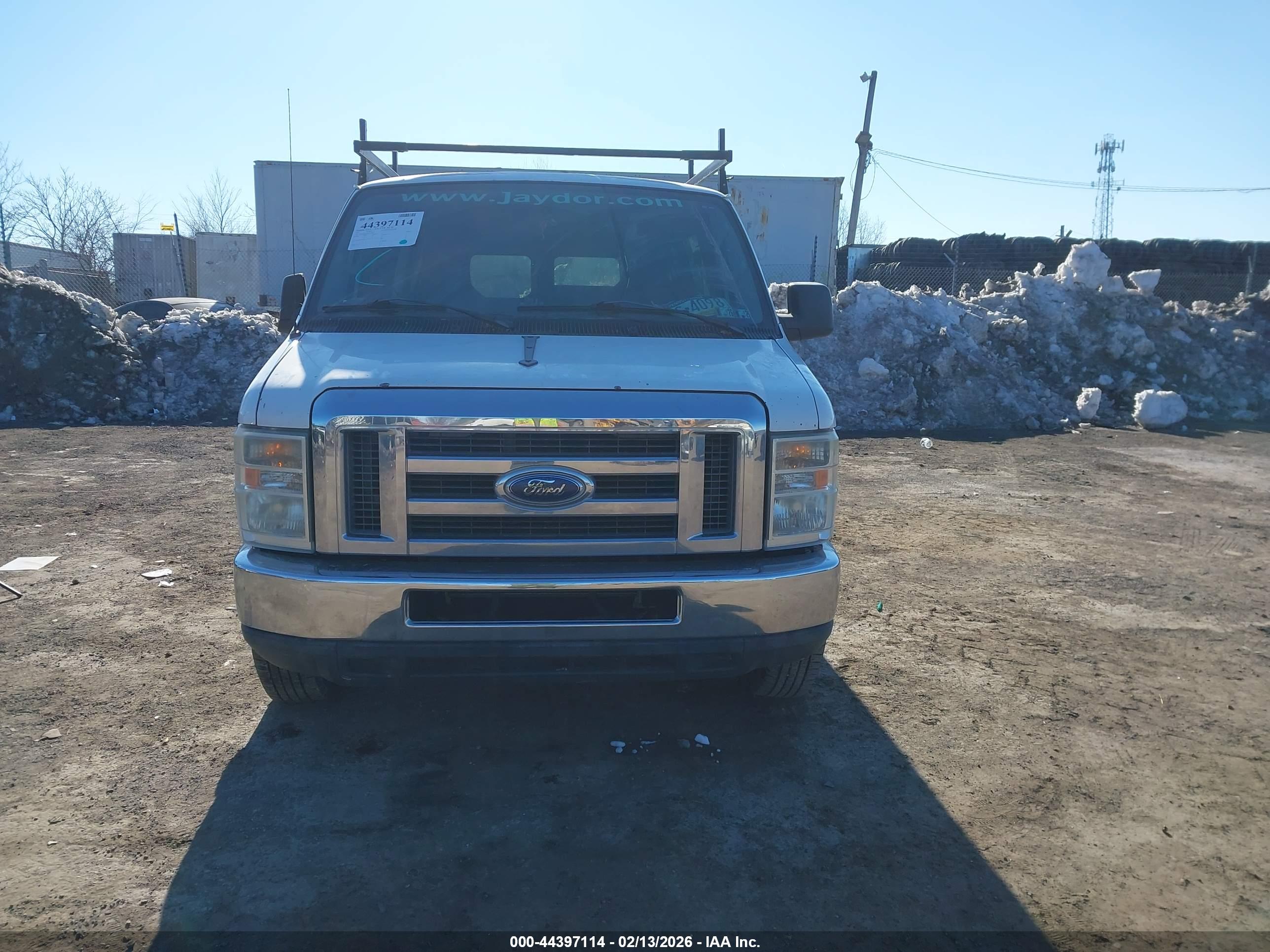 FORD E-350 image 6