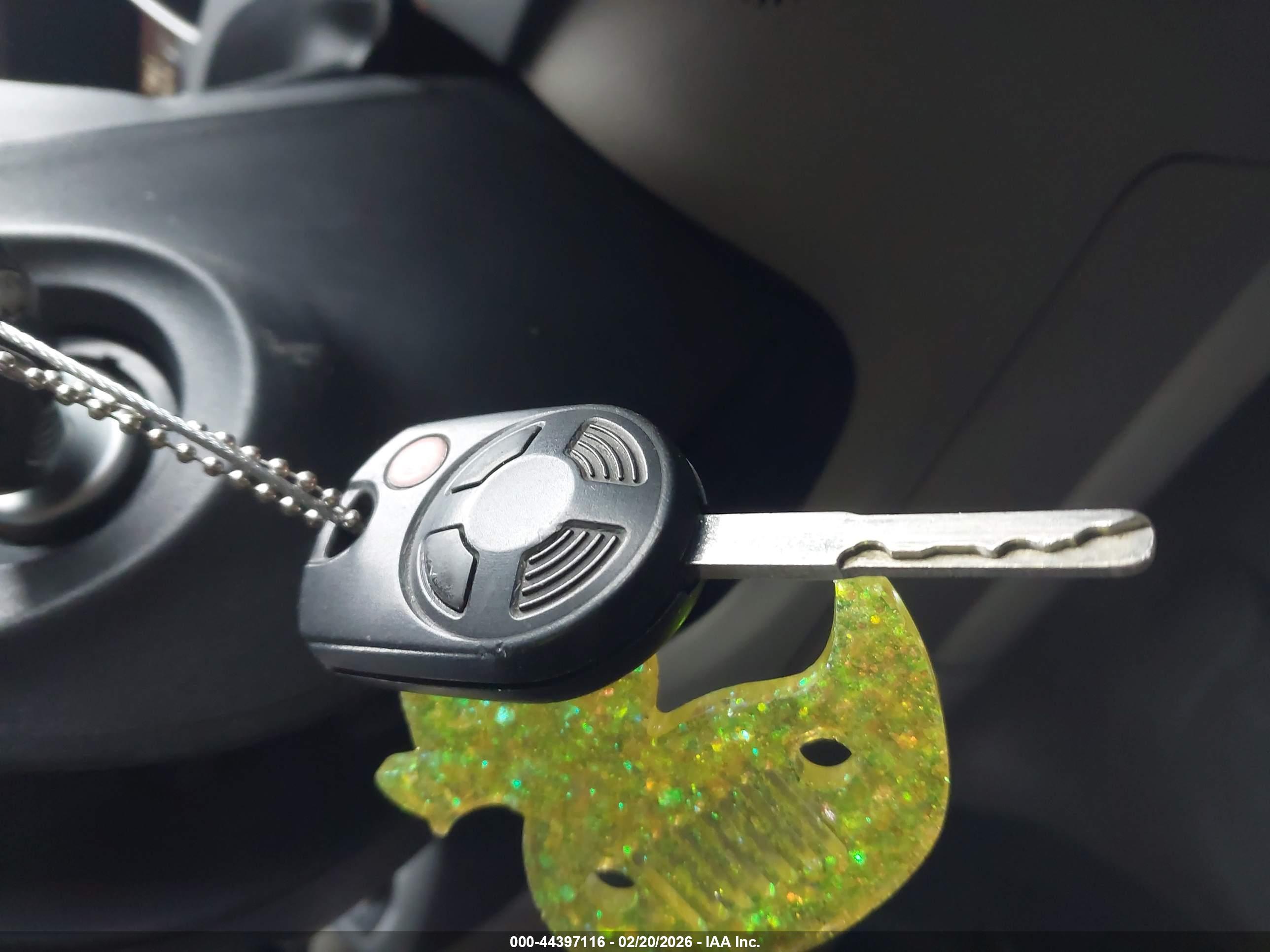 FORD ESCAPE image 11