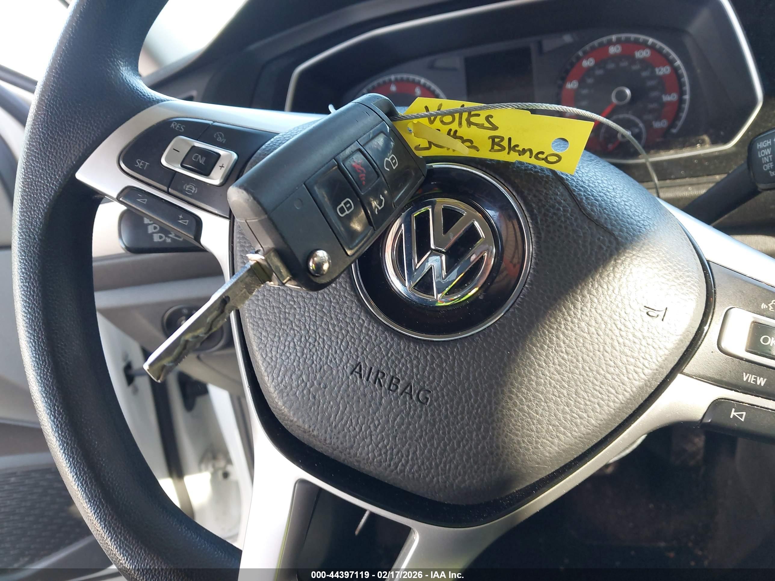 VOLKSWAGEN JETTA image 11
