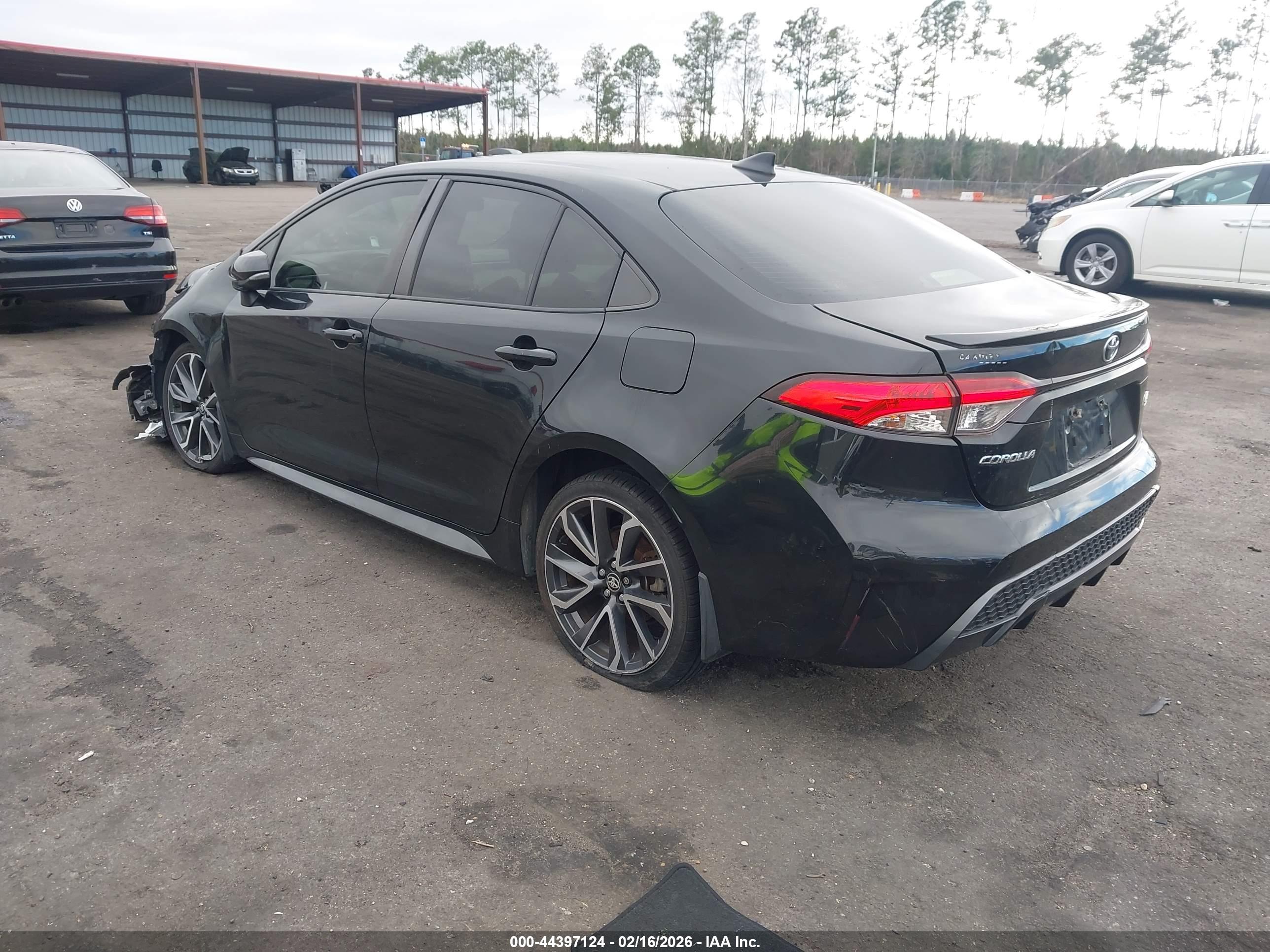 TOYOTA COROLLA image 3