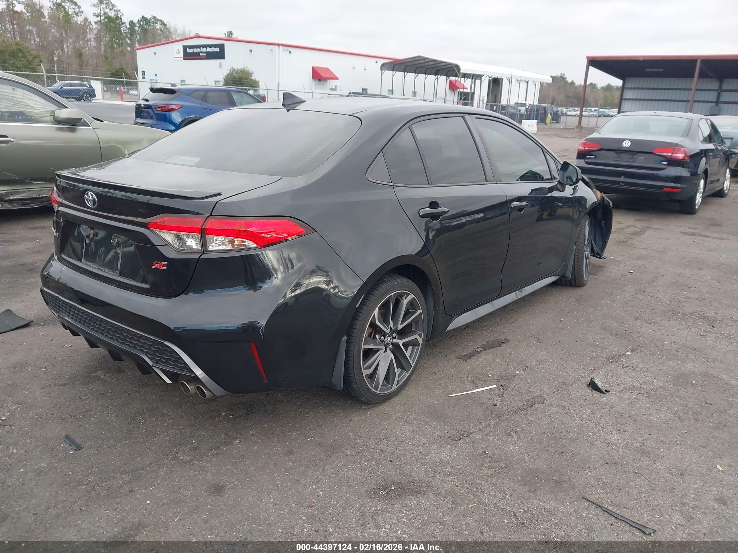 TOYOTA COROLLA image 4