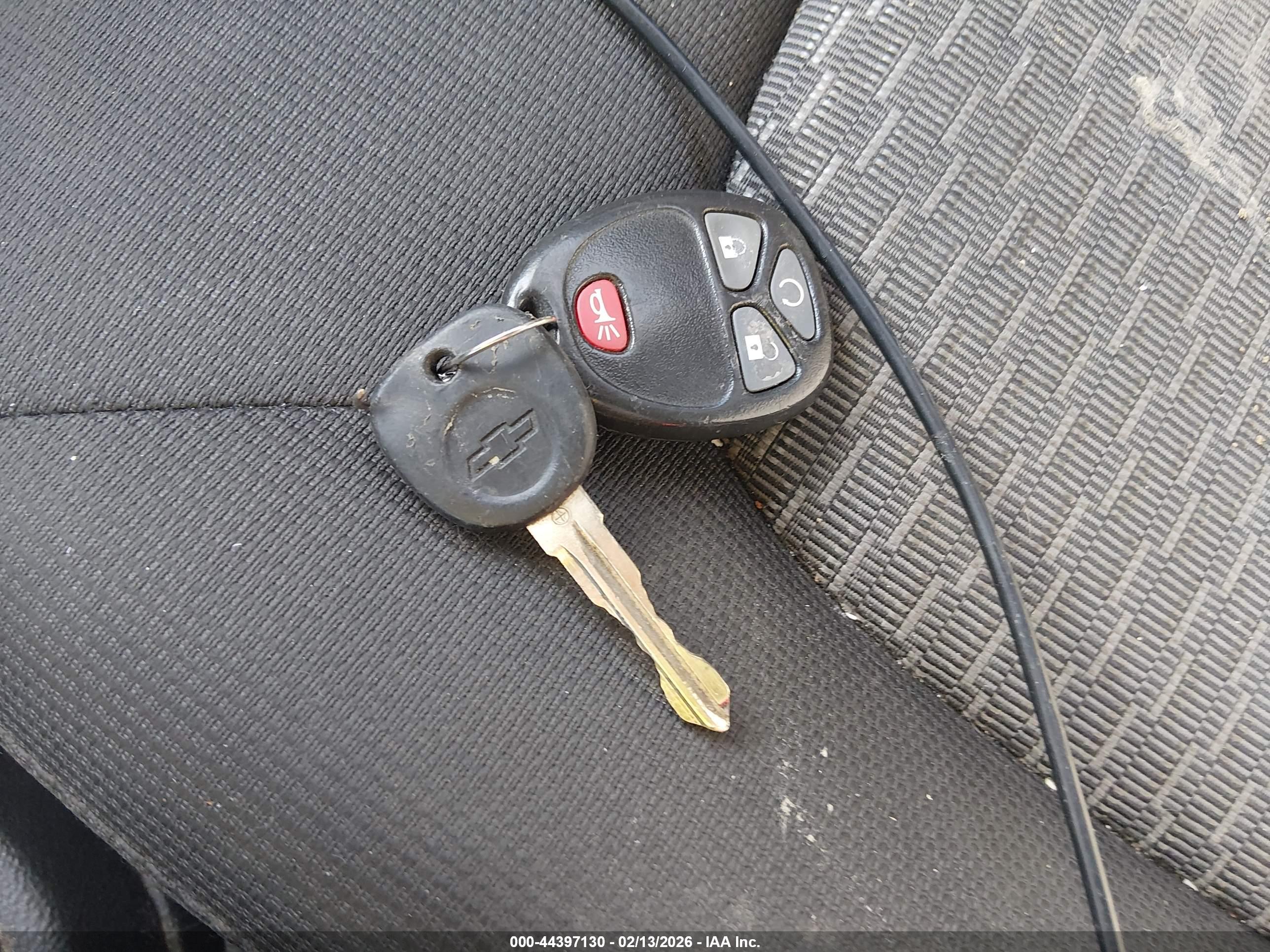 CHEVROLET HHR image 11