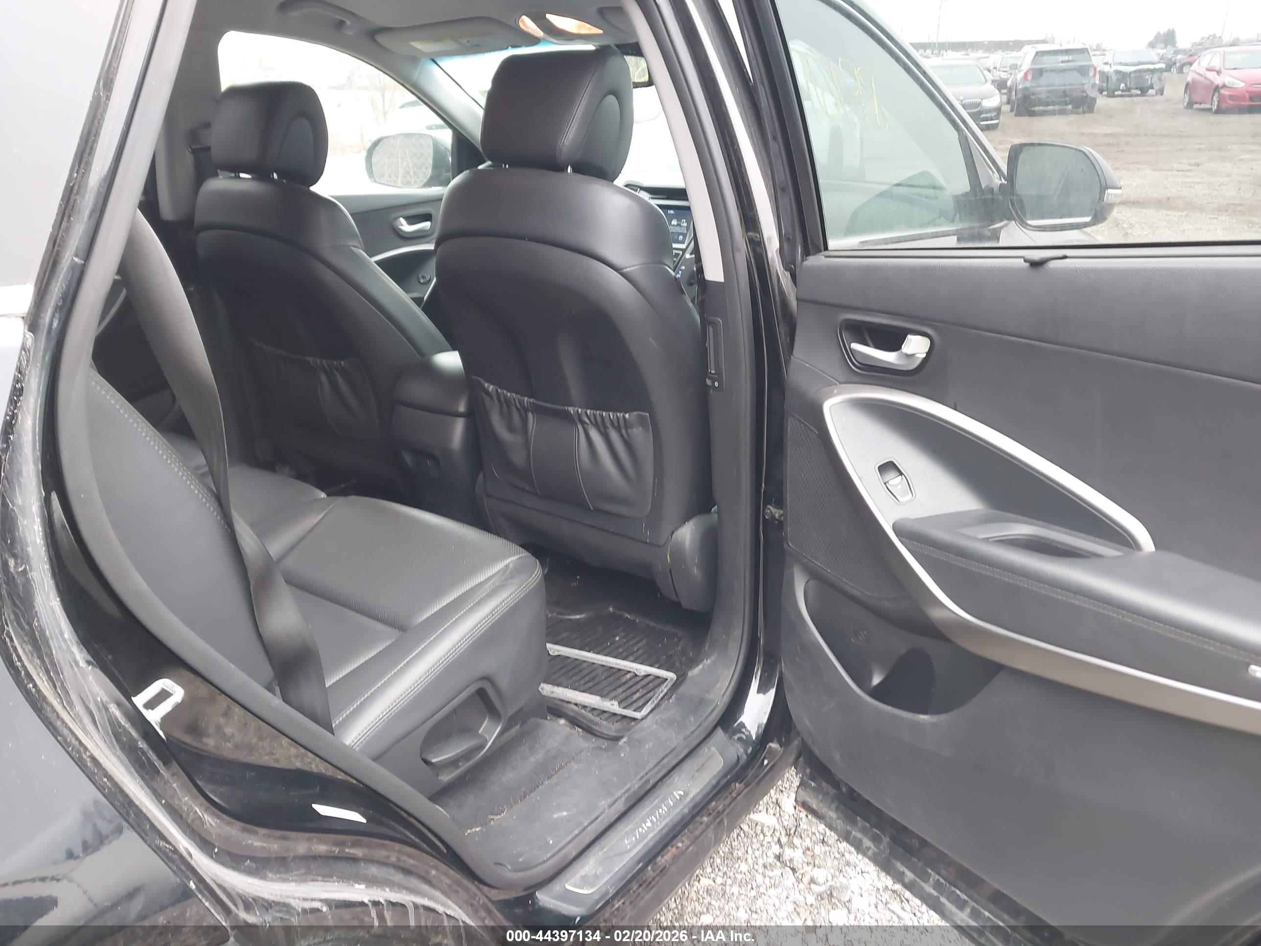HYUNDAI SANTA image 8