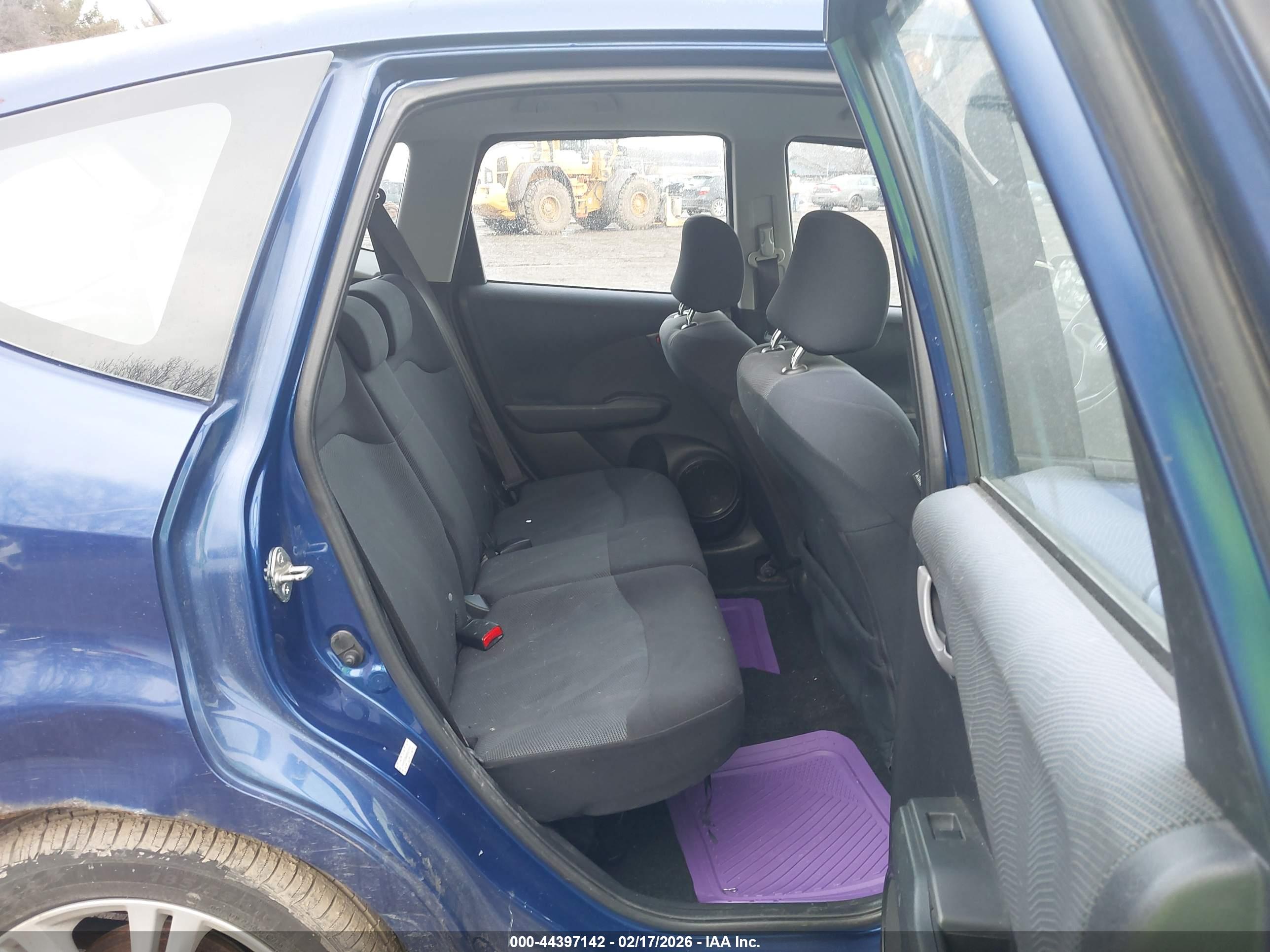 HONDA FIT image 8
