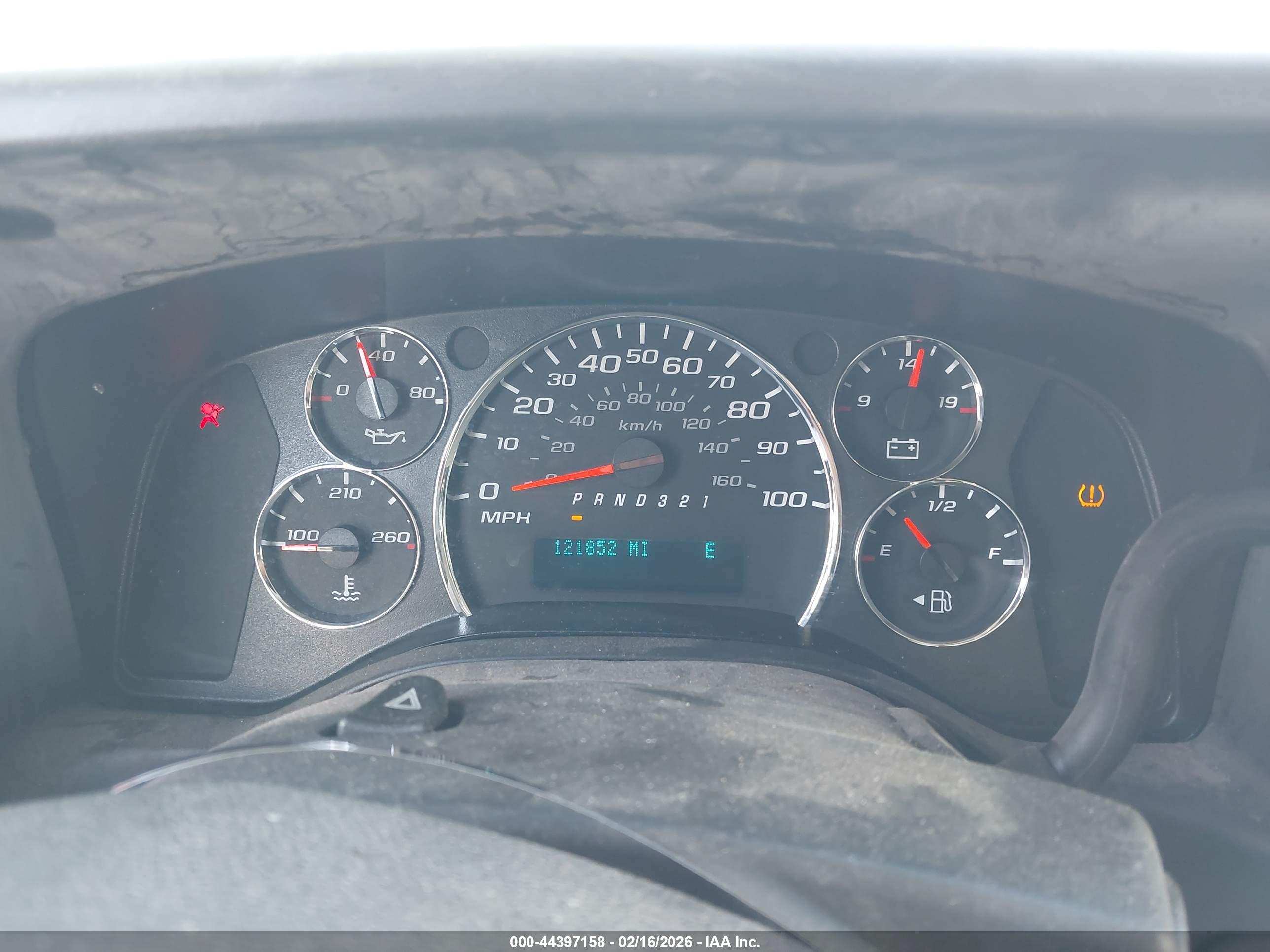 CHEVROLET EXPRESS image 7