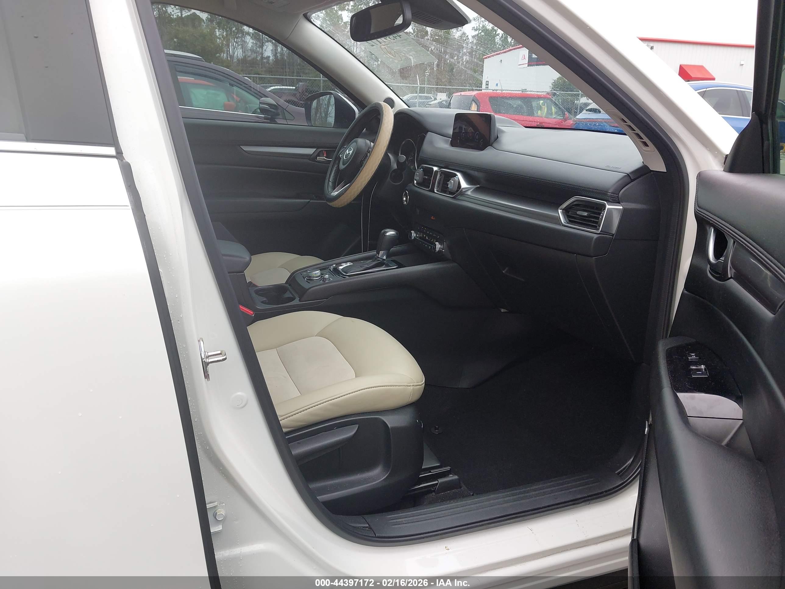 MAZDA CX-5 image 5