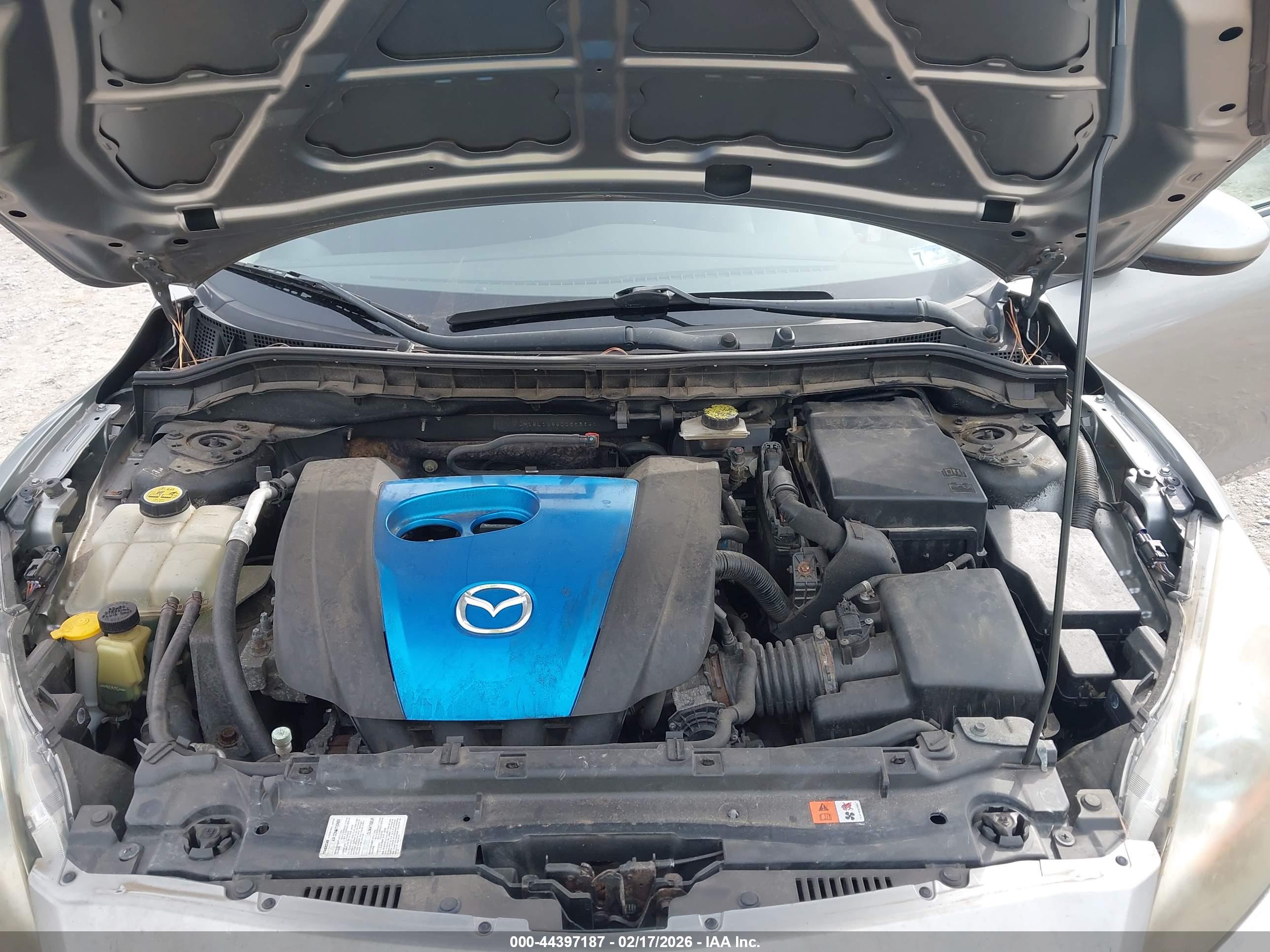 MAZDA MAZDA3 image 10