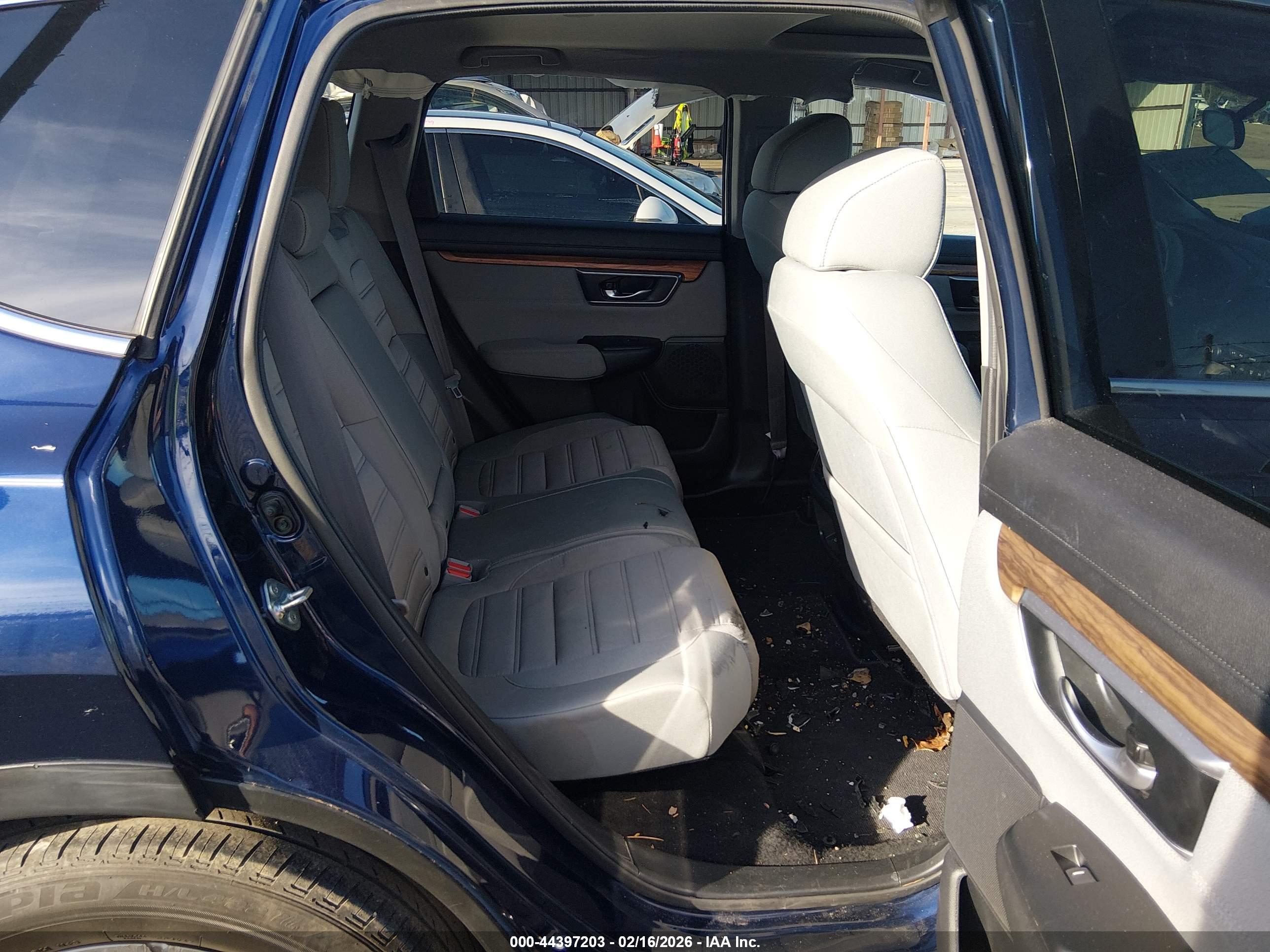 HONDA CR-V image 8