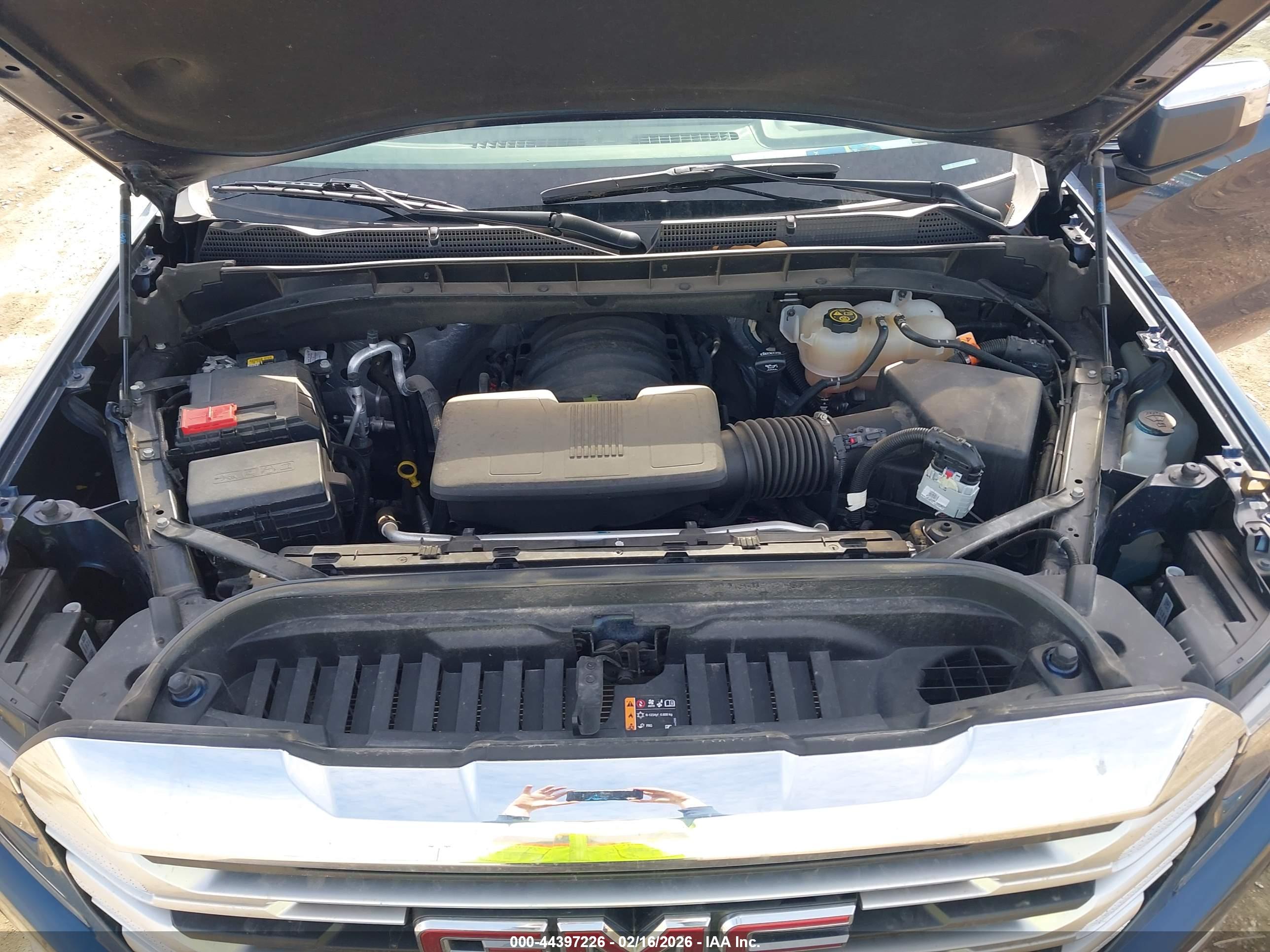 GMC SIERRA image 10