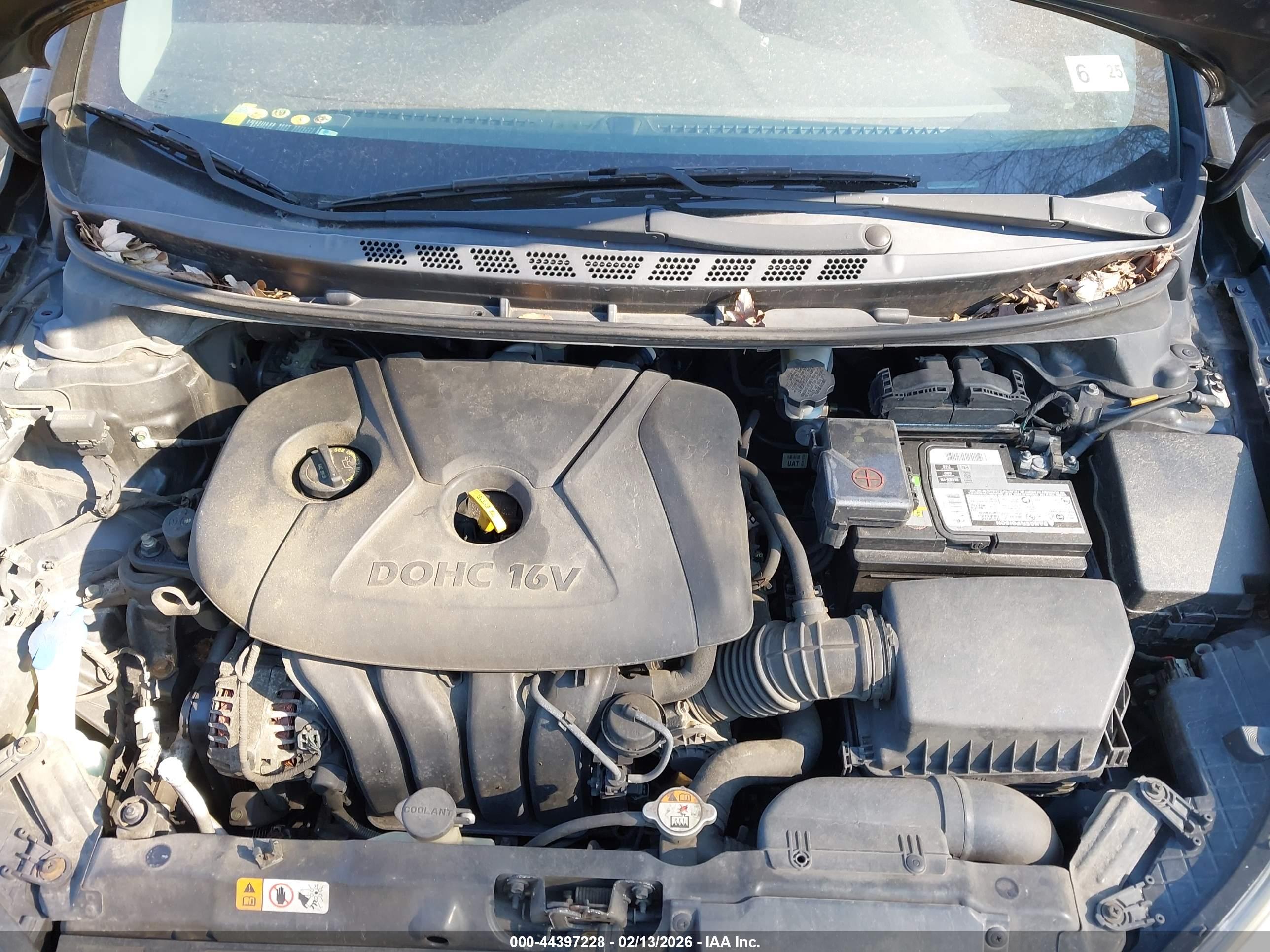 HYUNDAI ELANTRA image 10