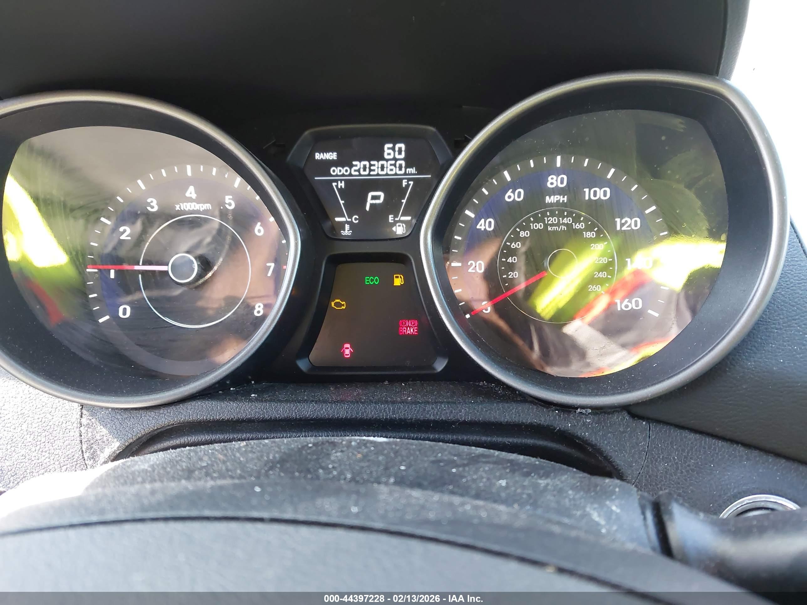 HYUNDAI ELANTRA image 7