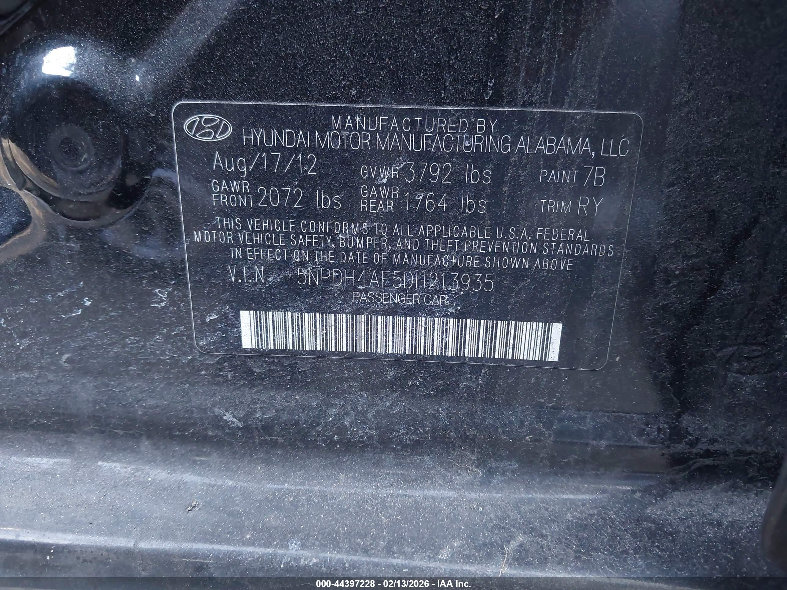 HYUNDAI ELANTRA image 9