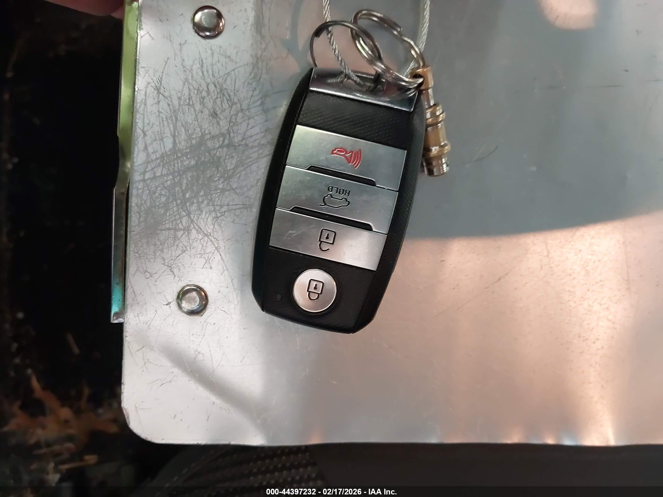 KIA NIRO image 11