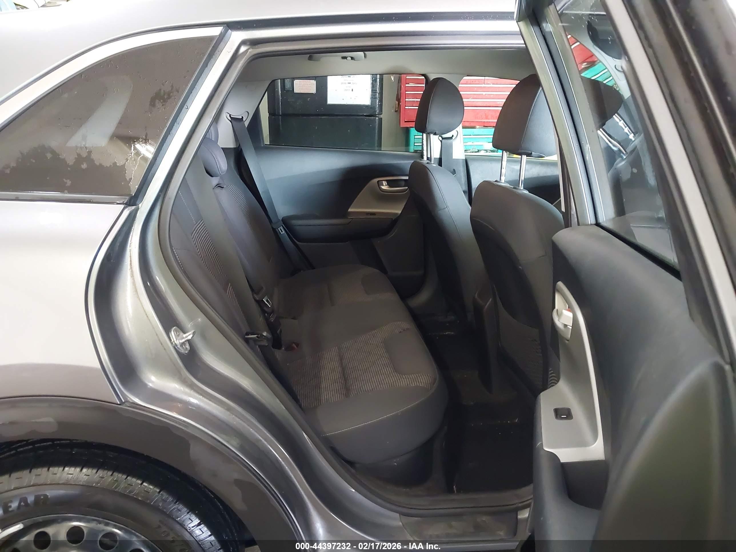 KIA NIRO image 8