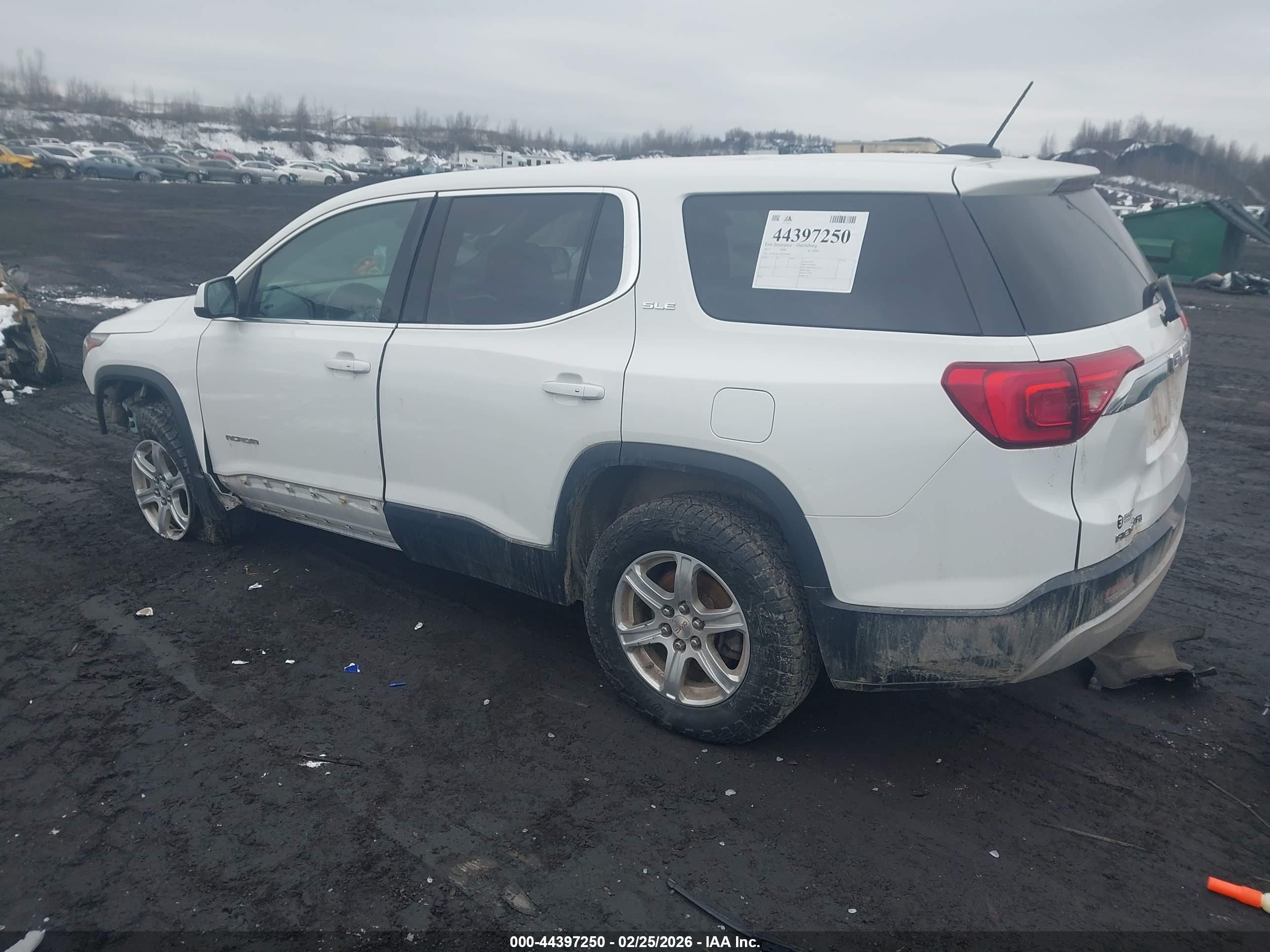 GMC ACADIA image 3