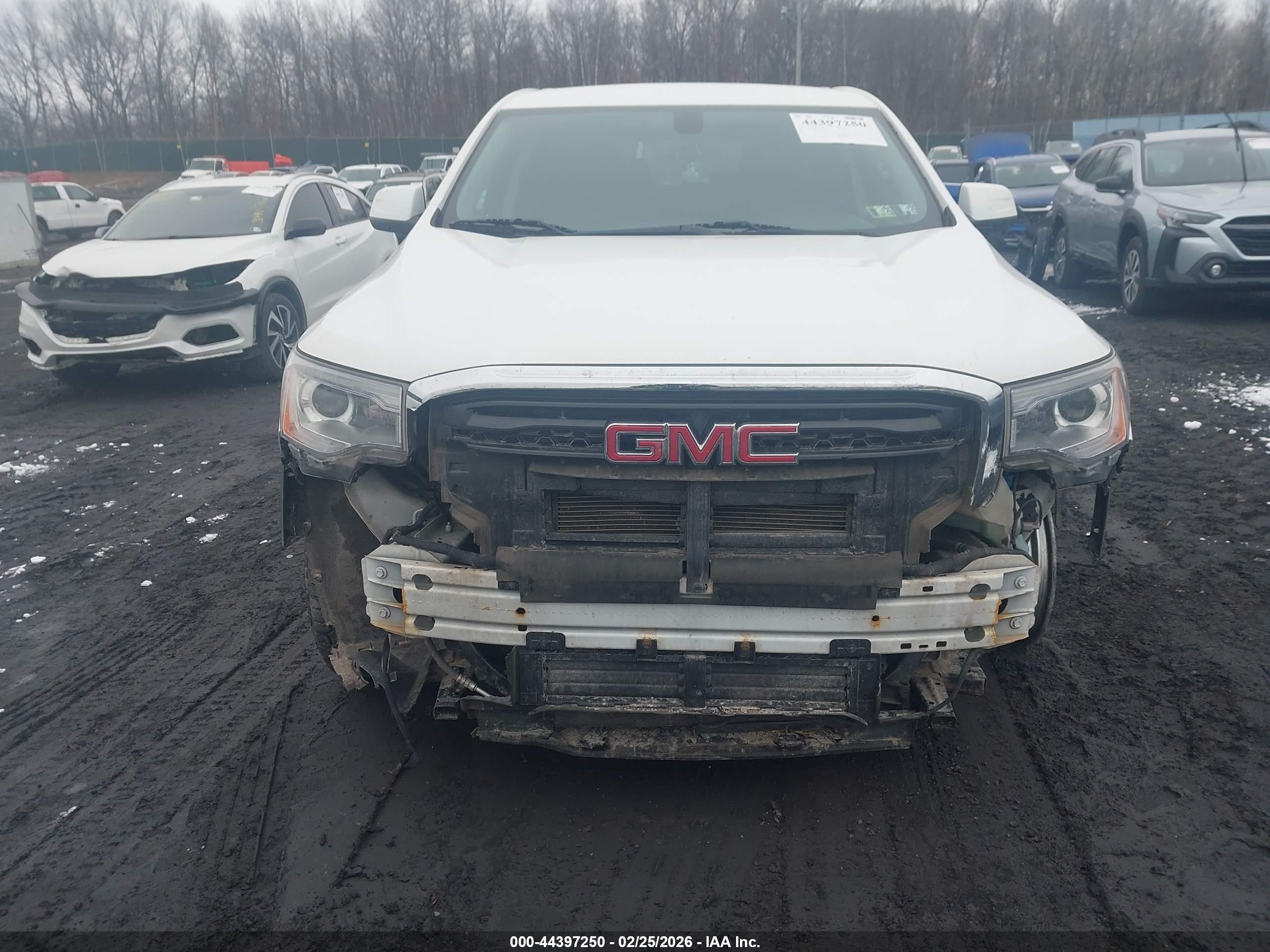 GMC ACADIA image 6