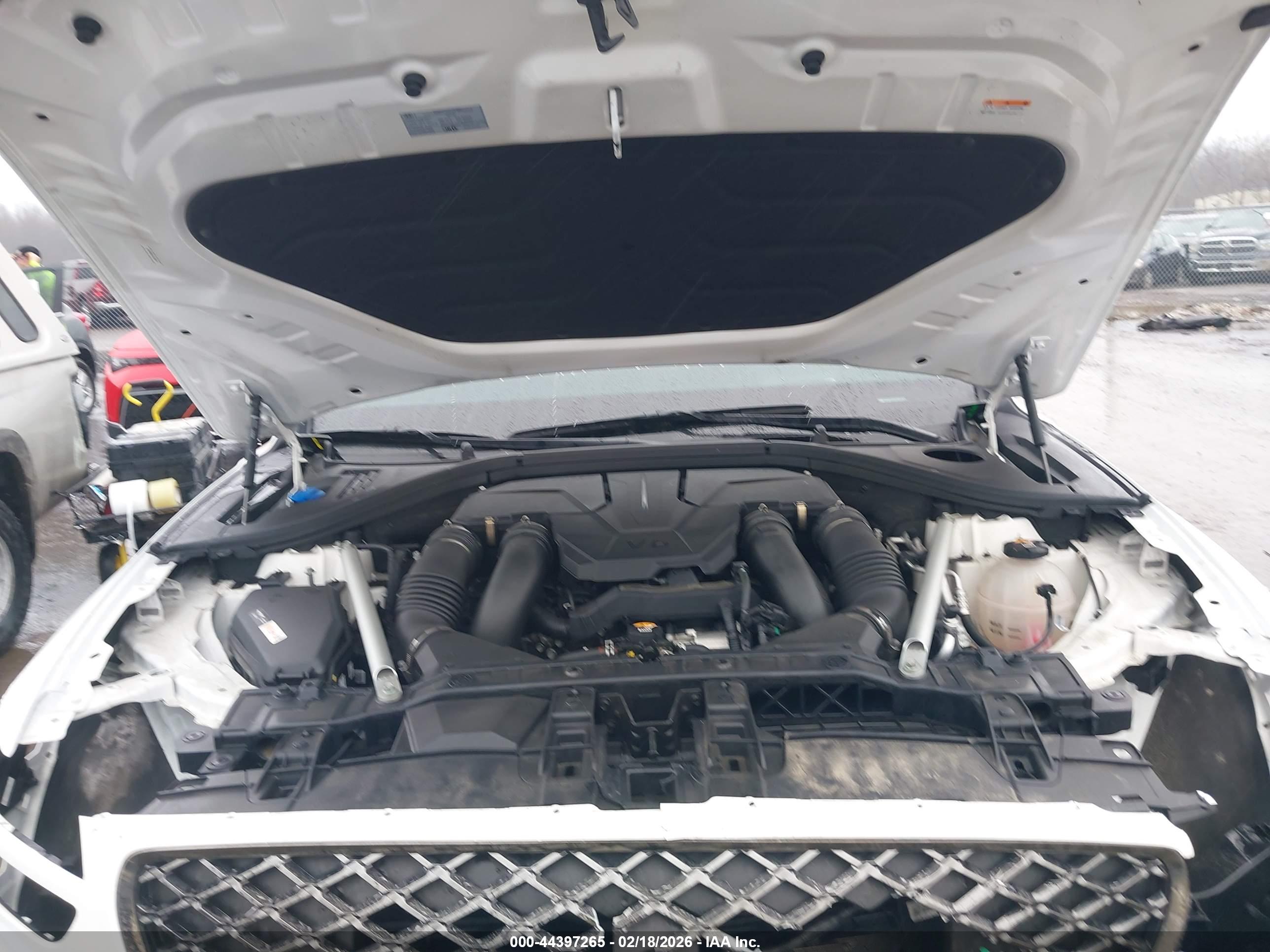GENESIS GV70 image 10