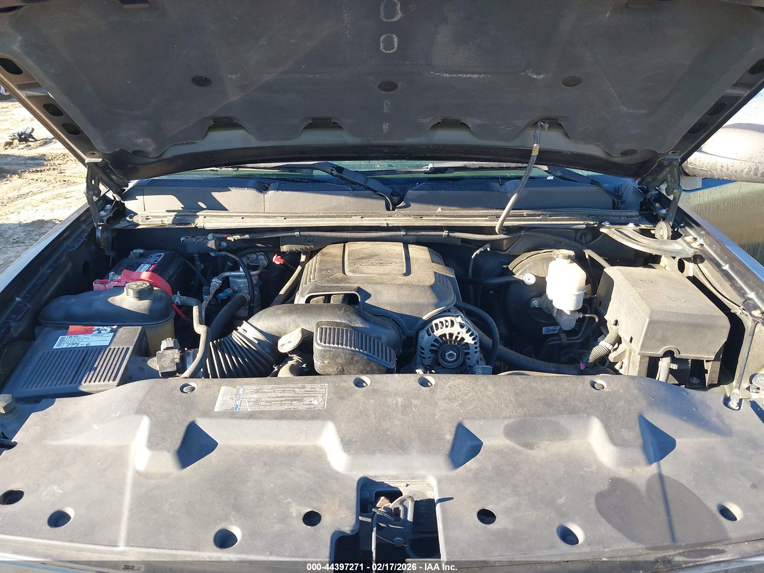 CHEVROLET SILVERADO image 10