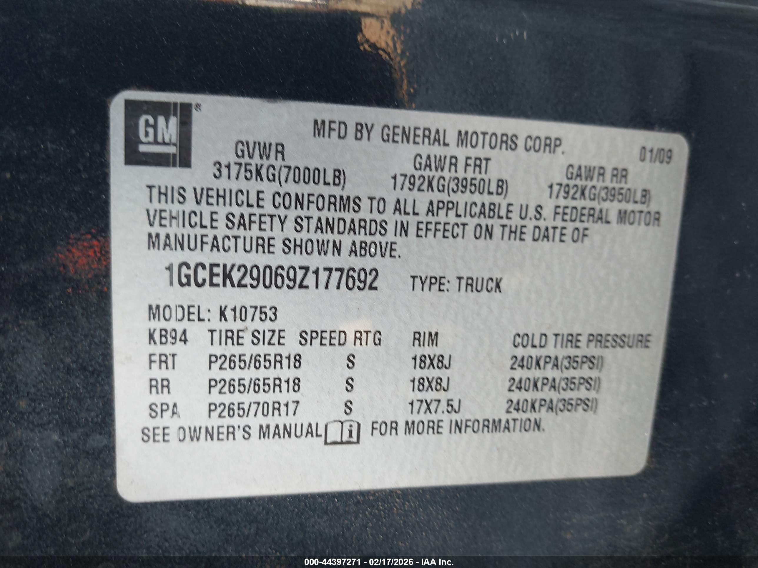 CHEVROLET SILVERADO image 9