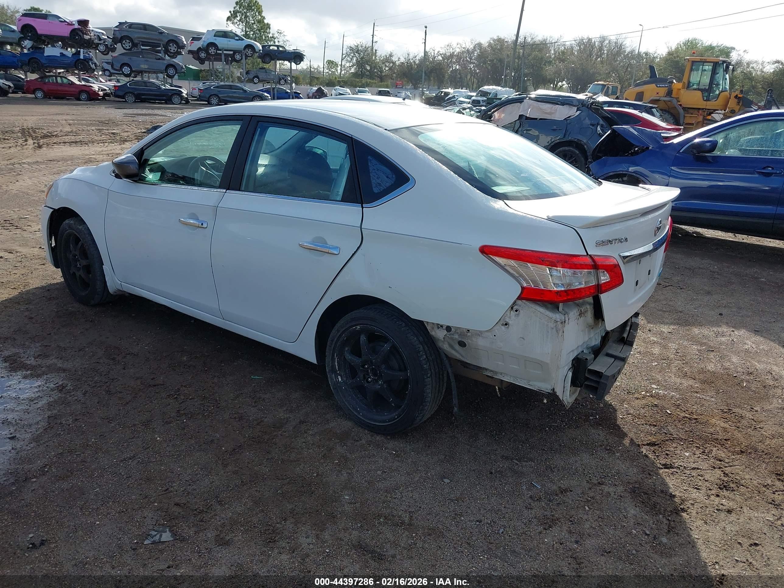 NISSAN SENTRA image 3