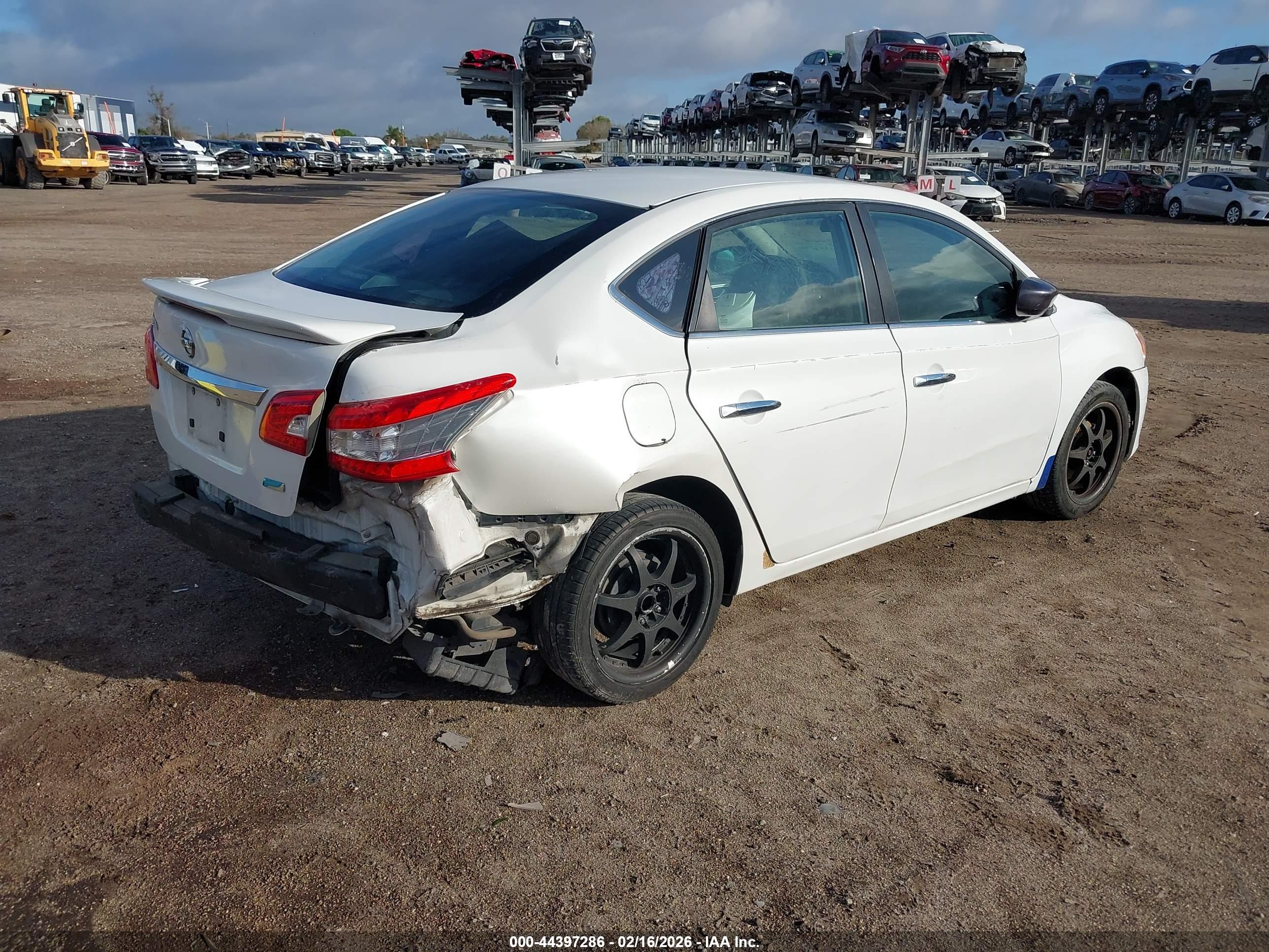 NISSAN SENTRA image 4