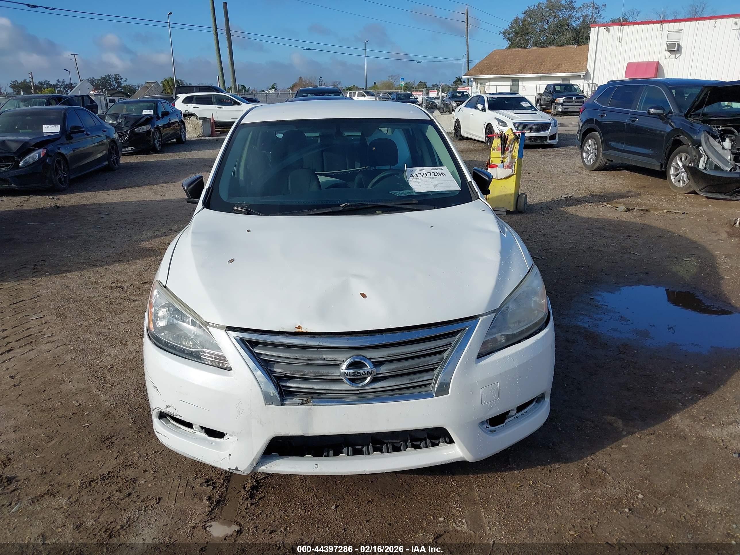 NISSAN SENTRA image 6