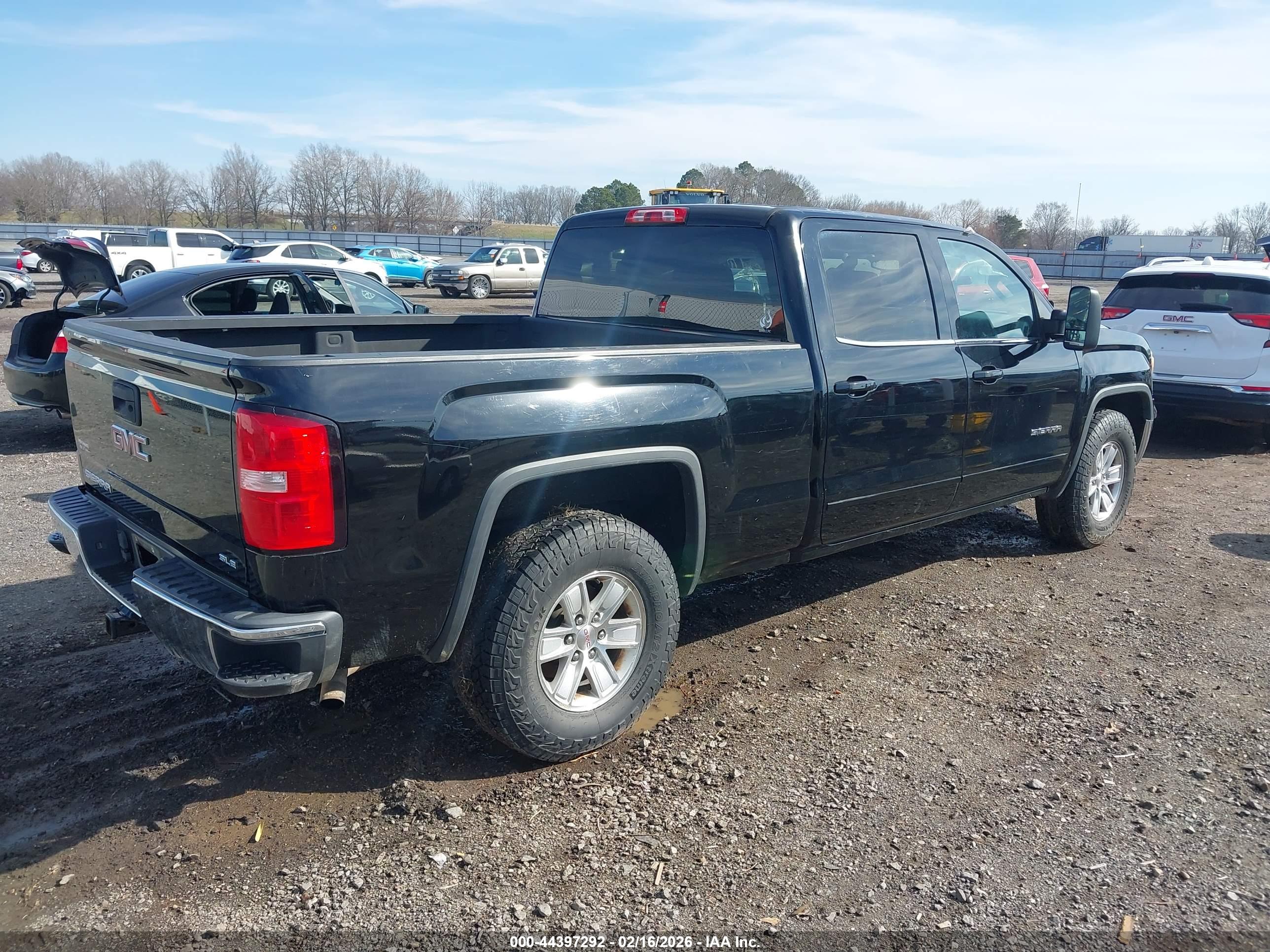 GMC SIERRA image 4