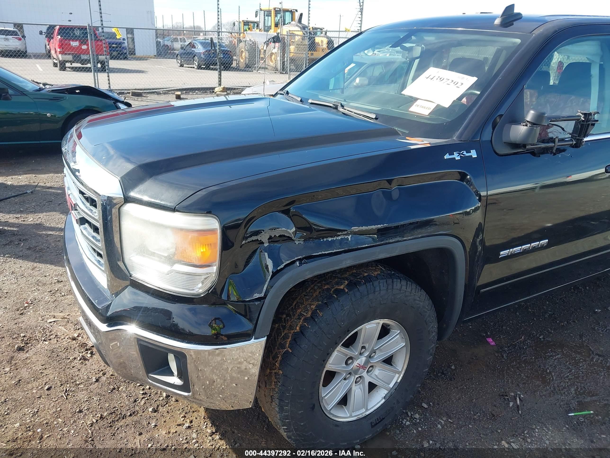 GMC SIERRA image 6