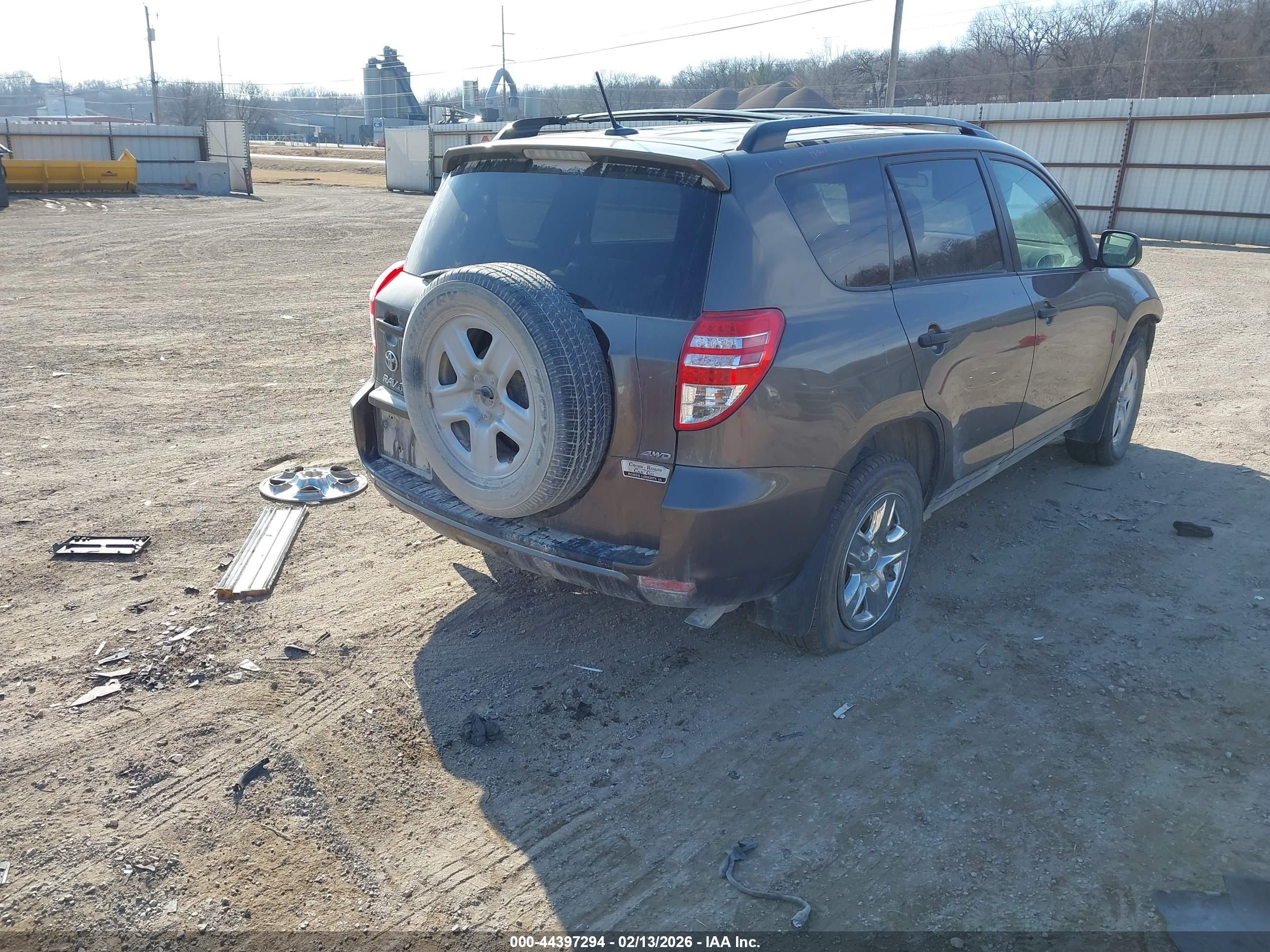TOYOTA RAV4 image 4