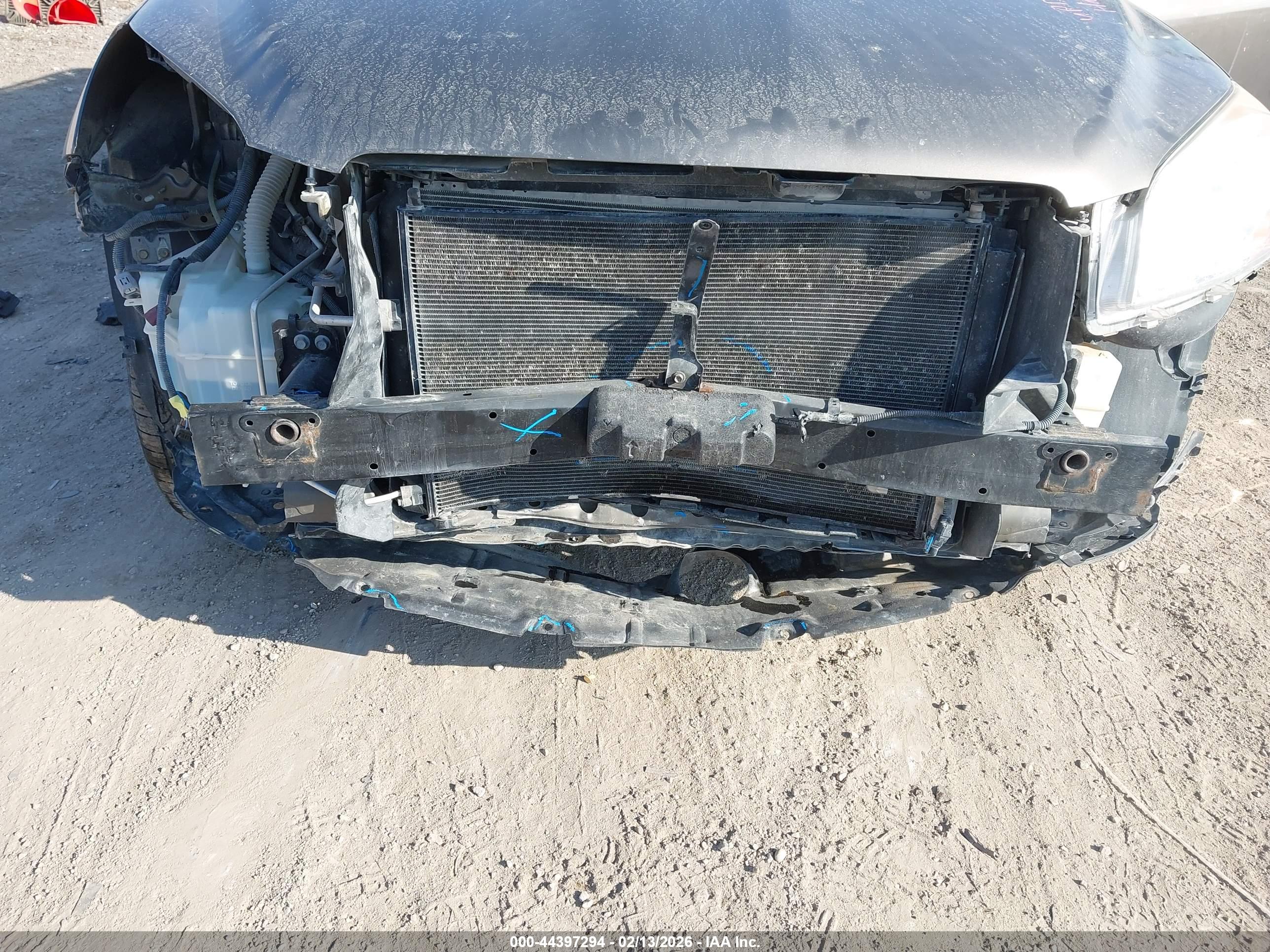 TOYOTA RAV4 image 6