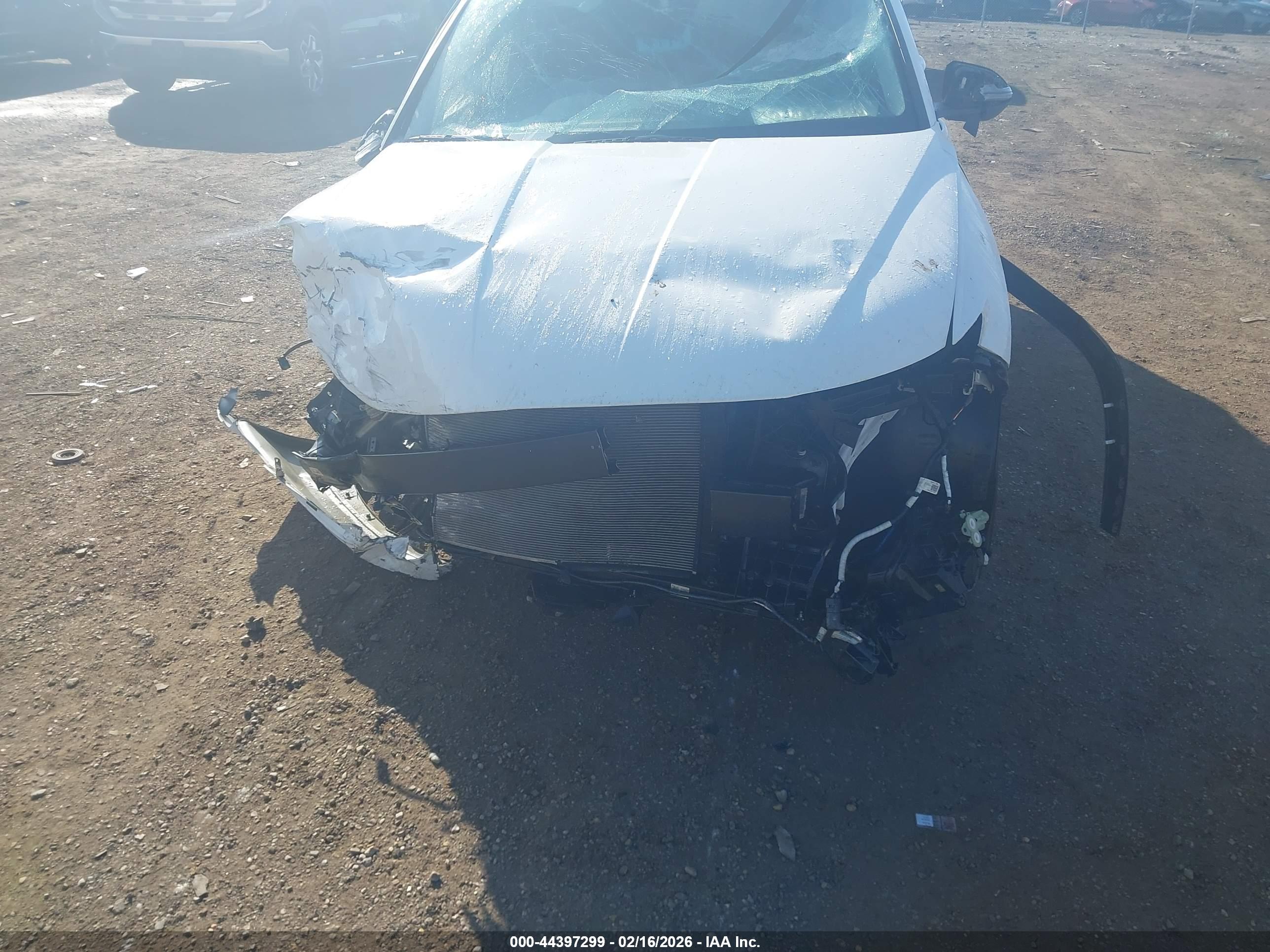 HYUNDAI TUCSON image 6