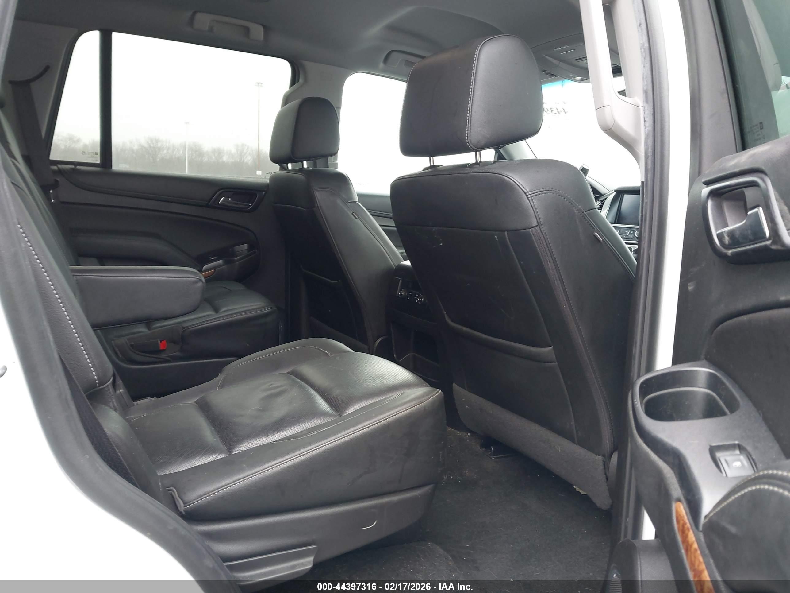 CHEVROLET TAHOE image 8