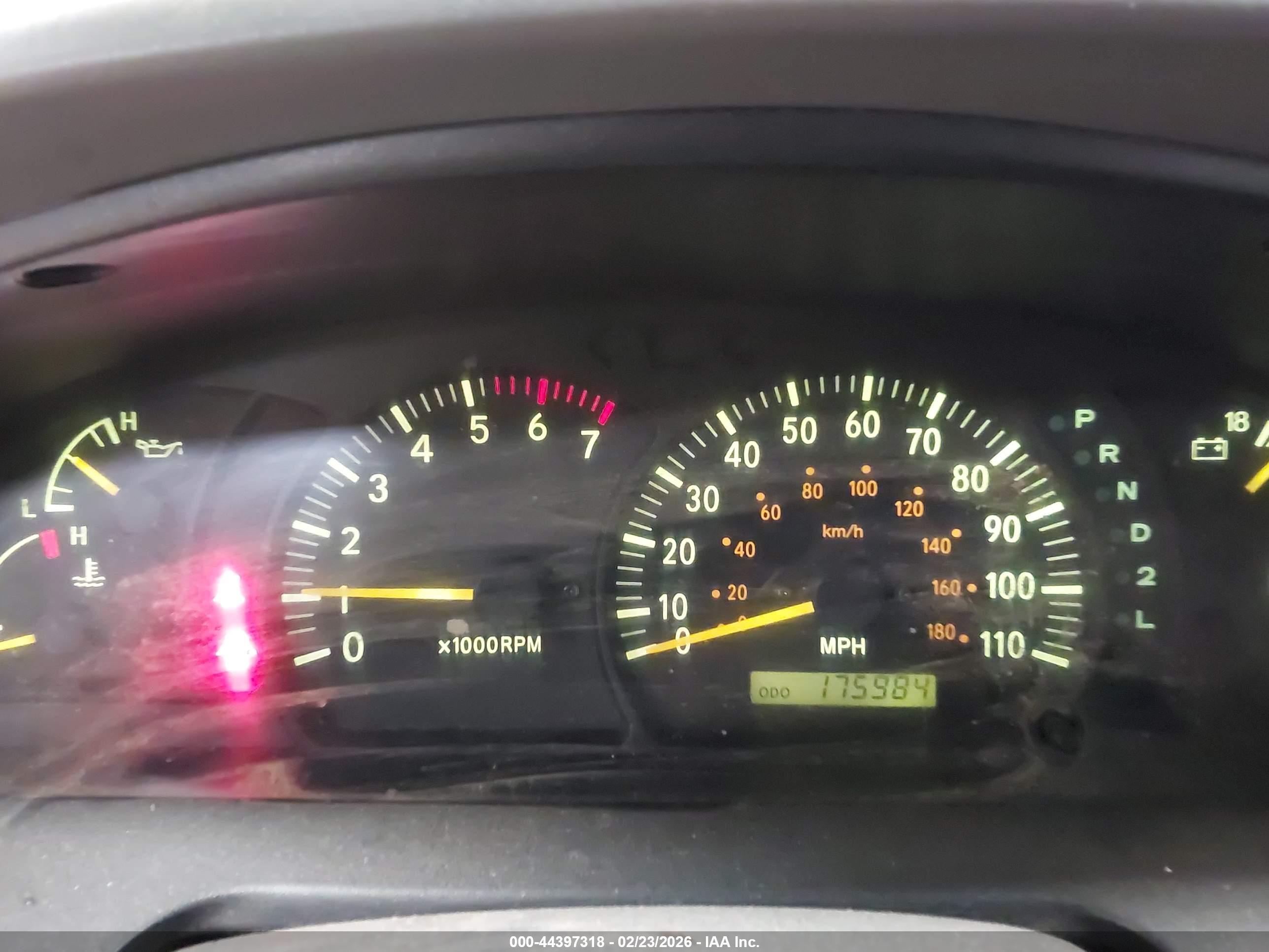 TOYOTA TUNDRA image 7