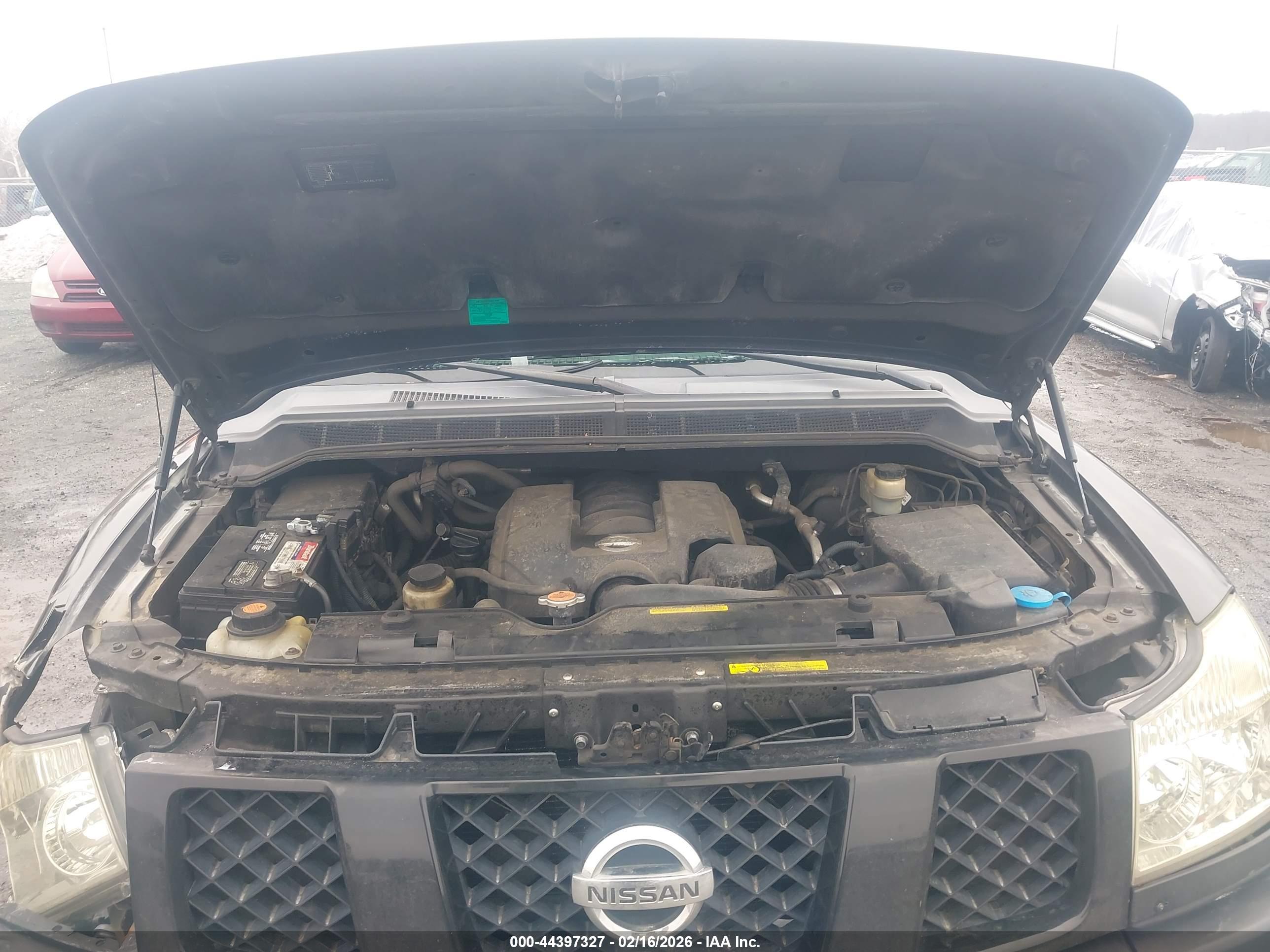 NISSAN TITAN image 10