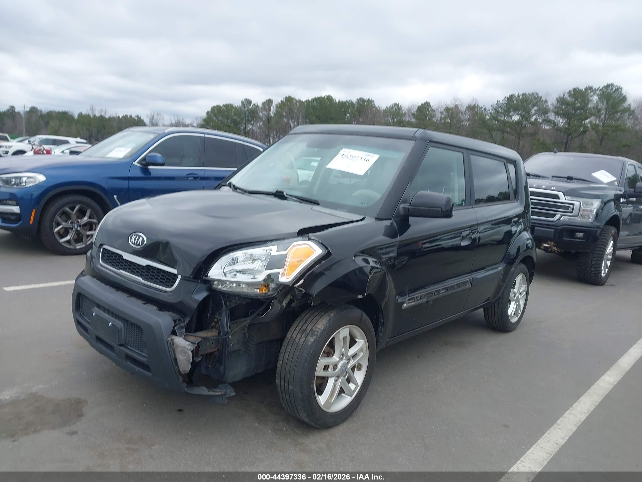 KIA SOUL image 2