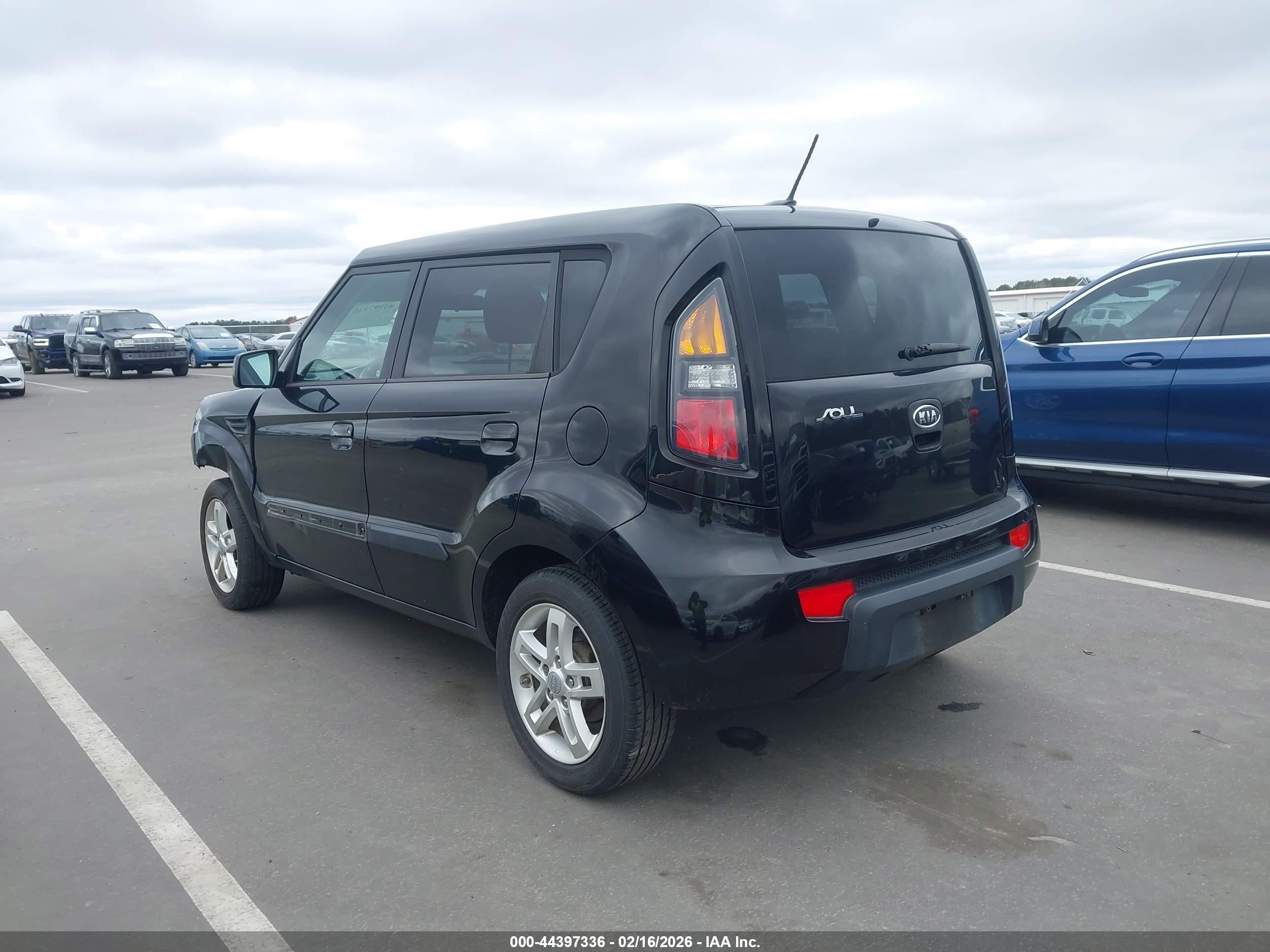 KIA SOUL image 3