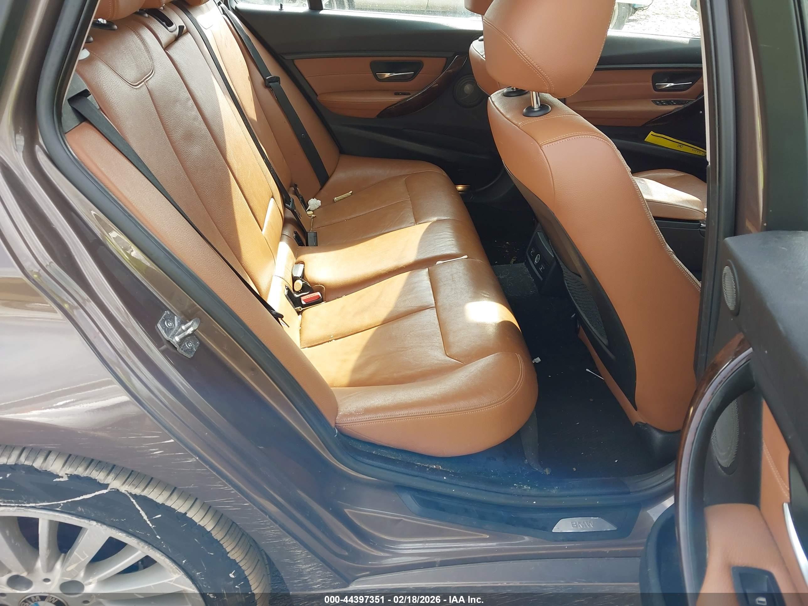 BMW 328I image 8