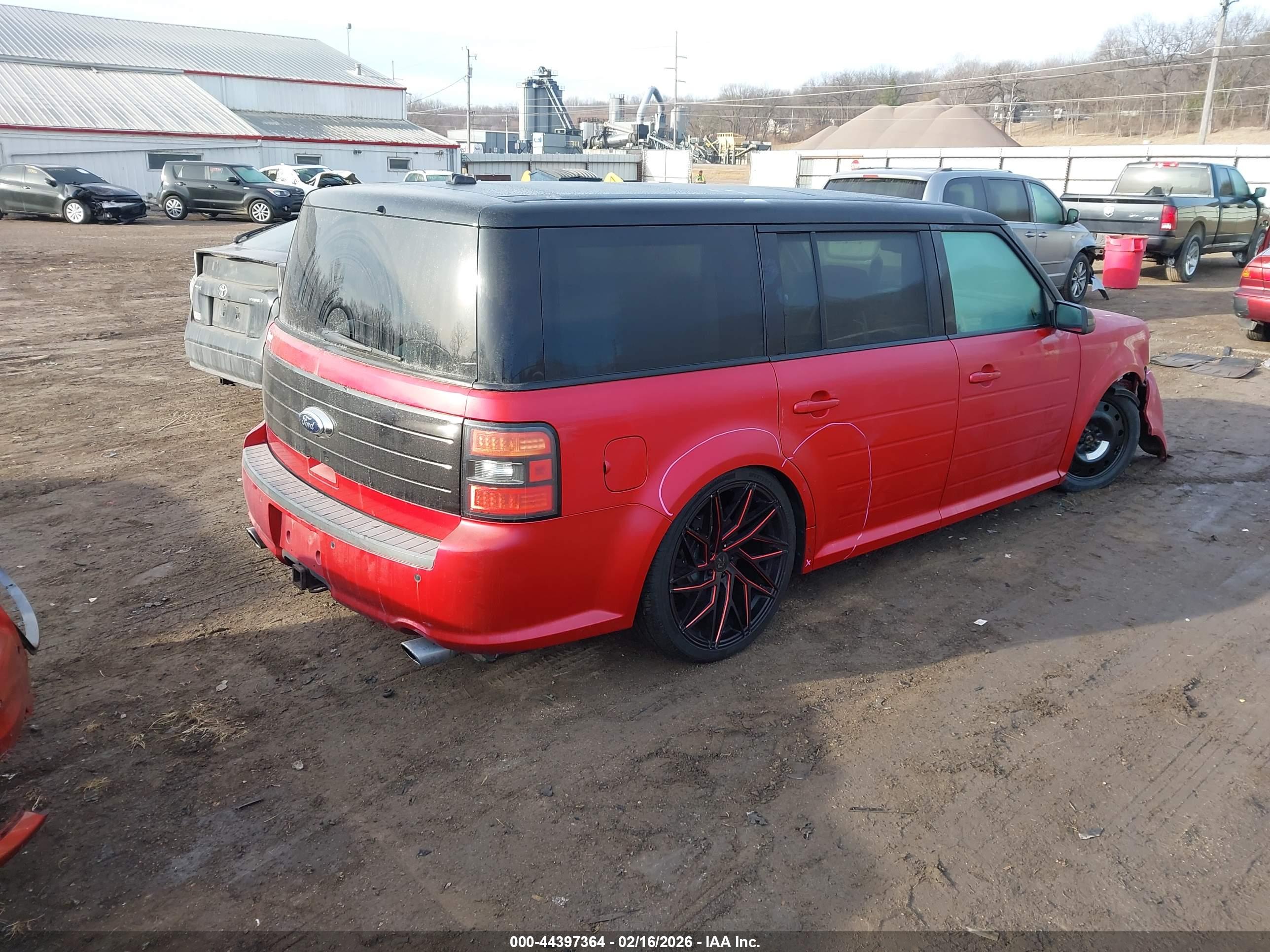FORD FLEX image 4
