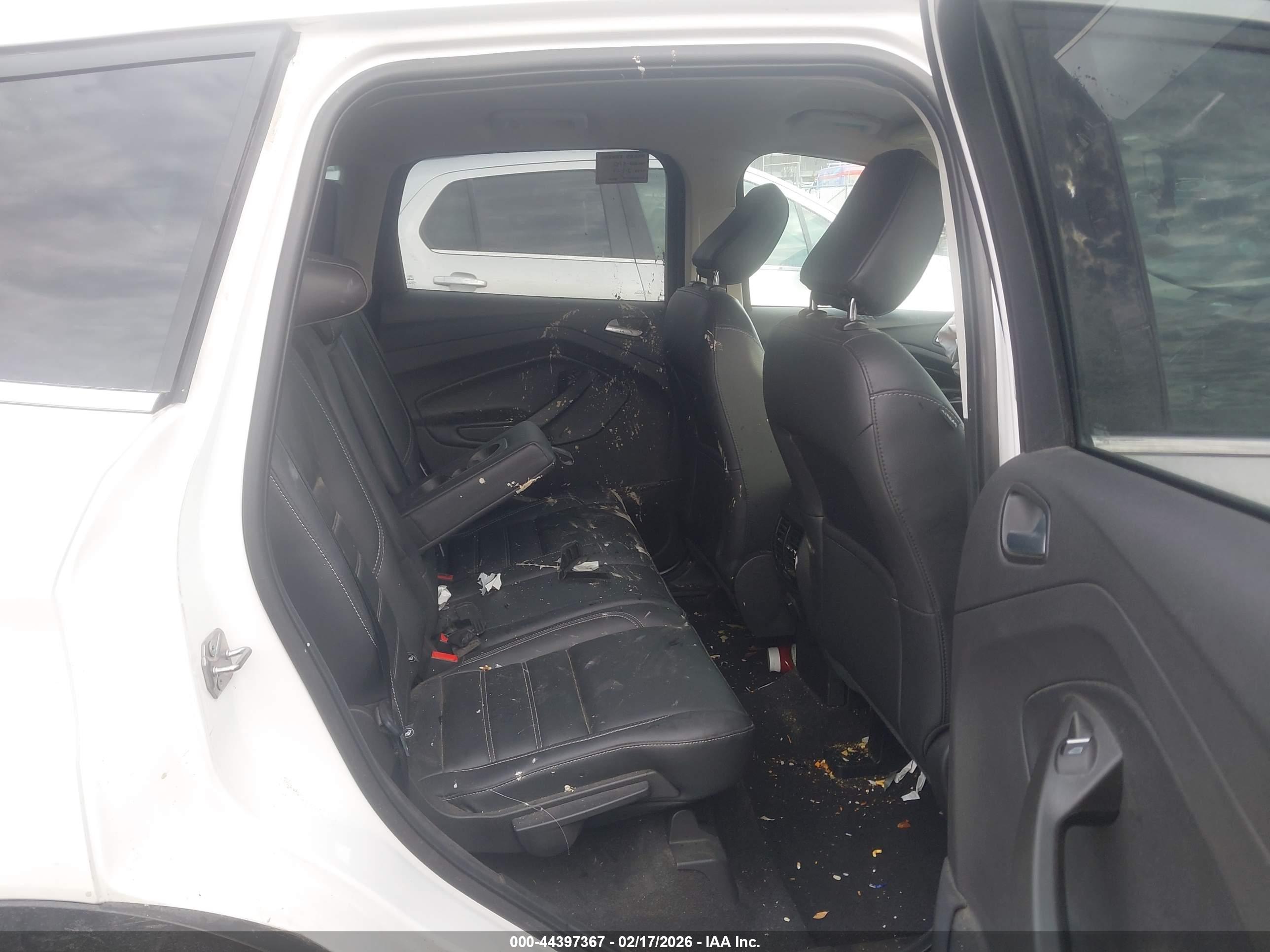 FORD ESCAPE image 8