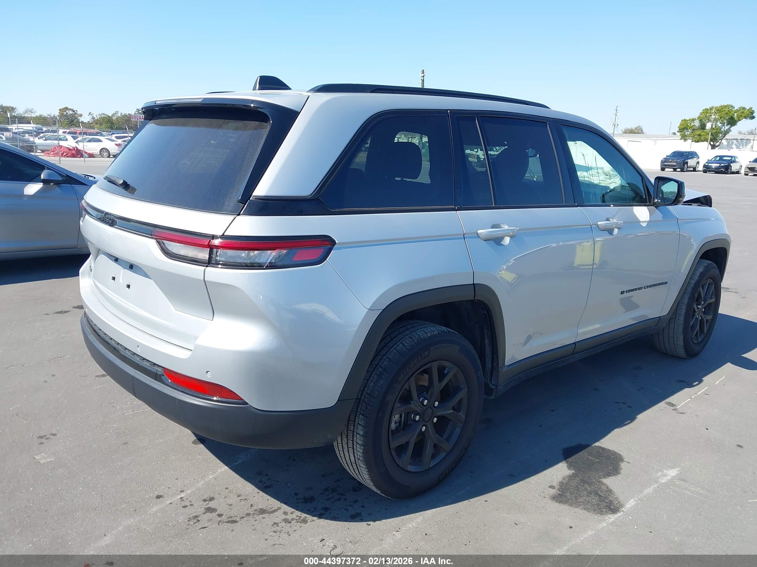 JEEP GRAND image 4
