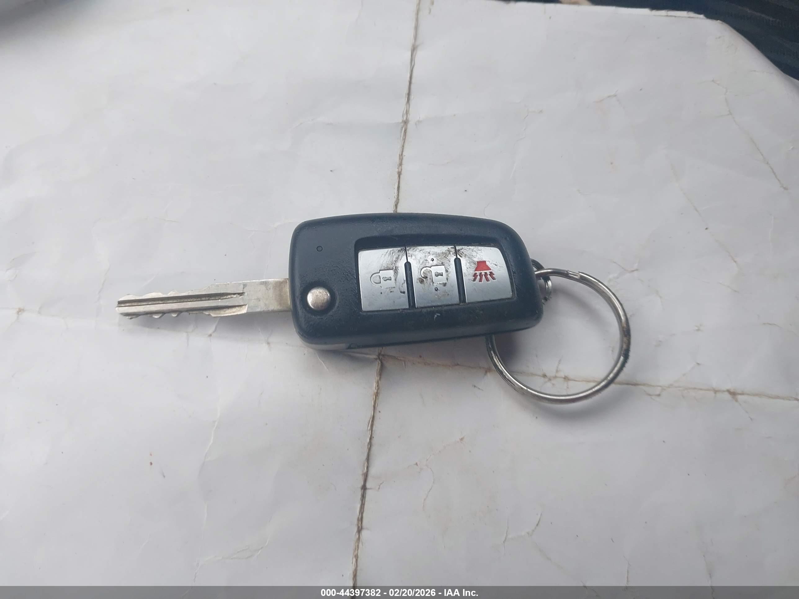 NISSAN ROGUE image 11