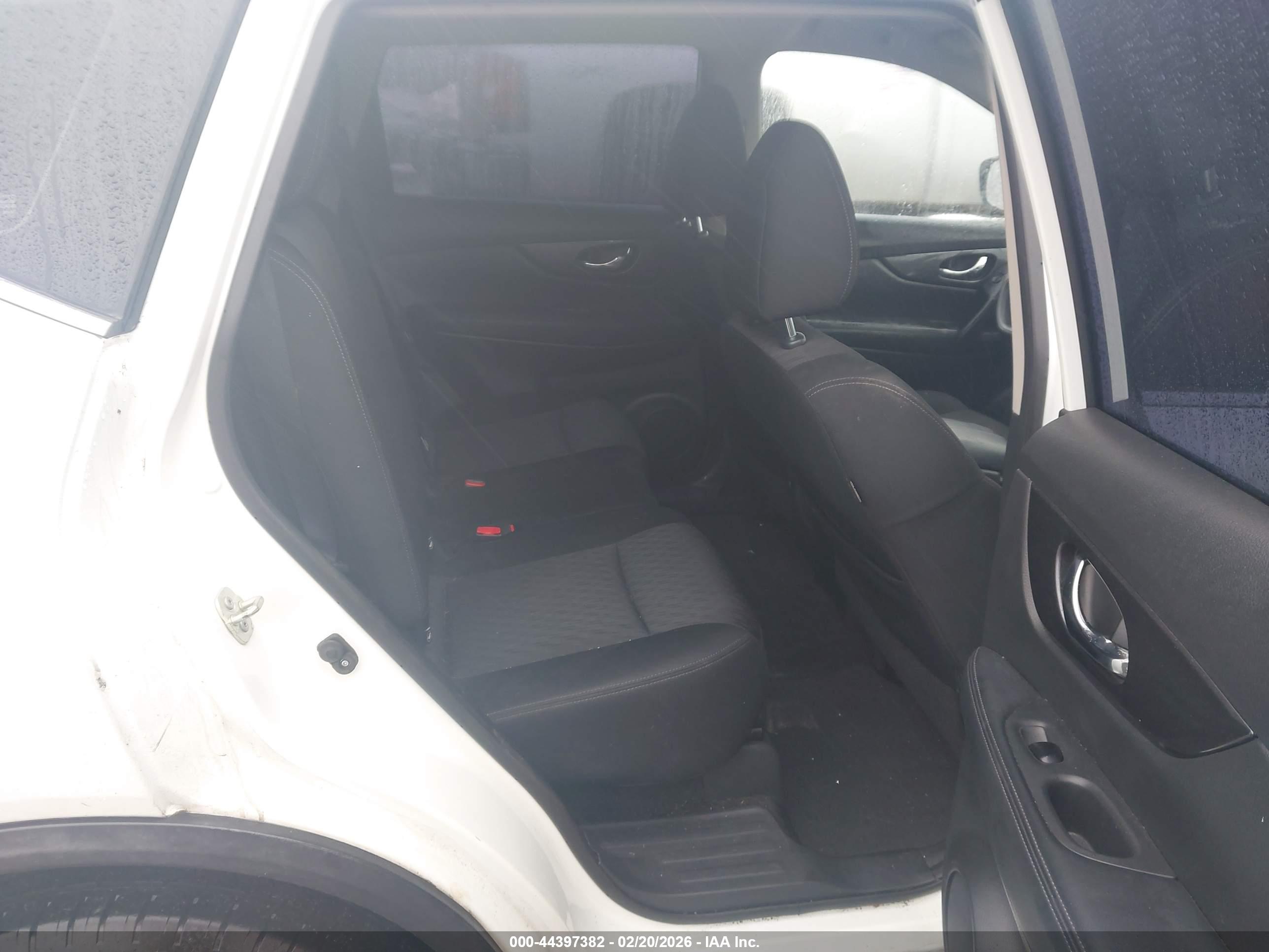 NISSAN ROGUE image 8