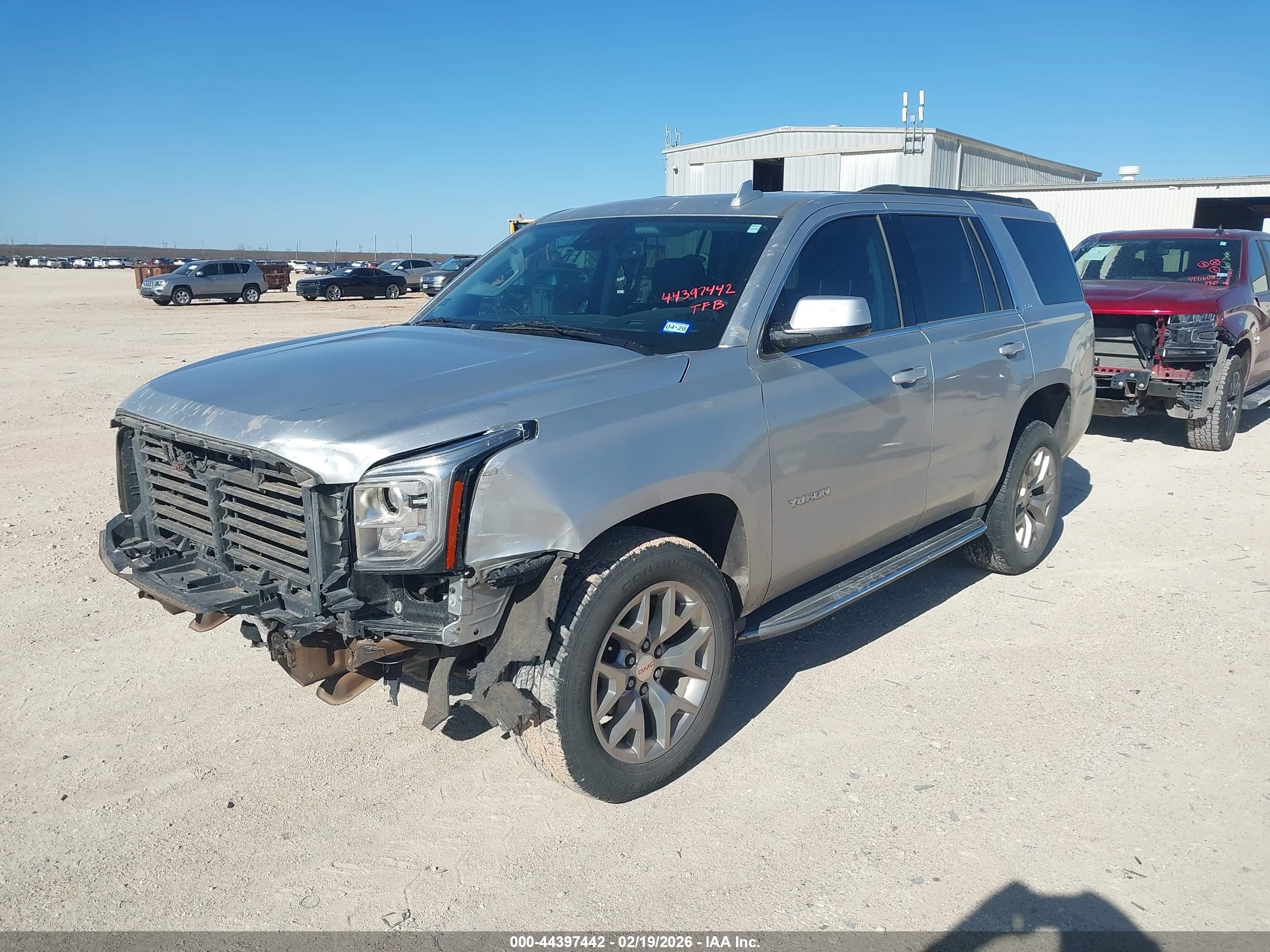 GMC YUKON image 2